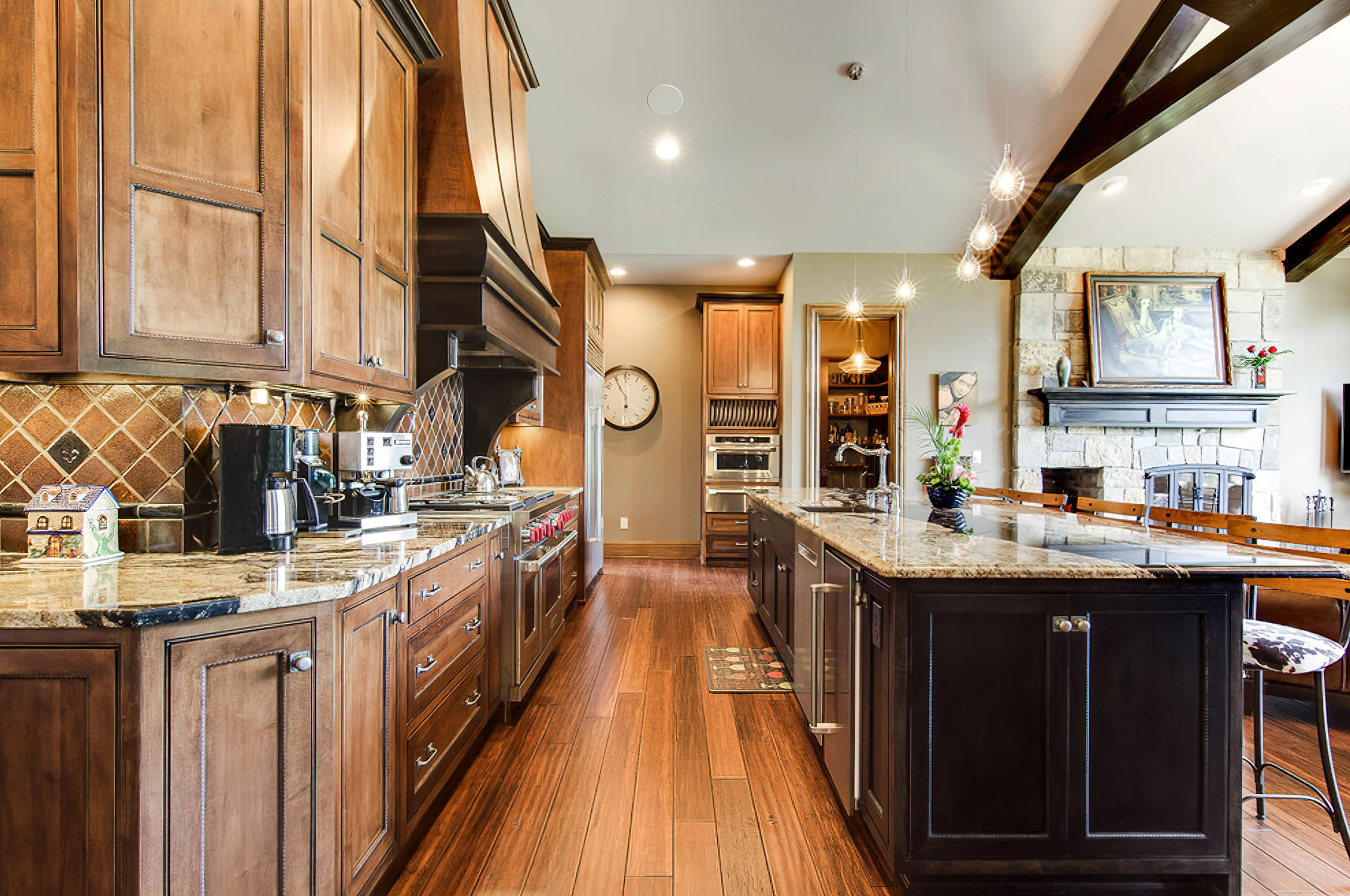 Cali Bamboo Fossilized 5-in Antique Java Bamboo Handscraped Solid Hardwood Flooring (21.5-sq ft) - Image 8