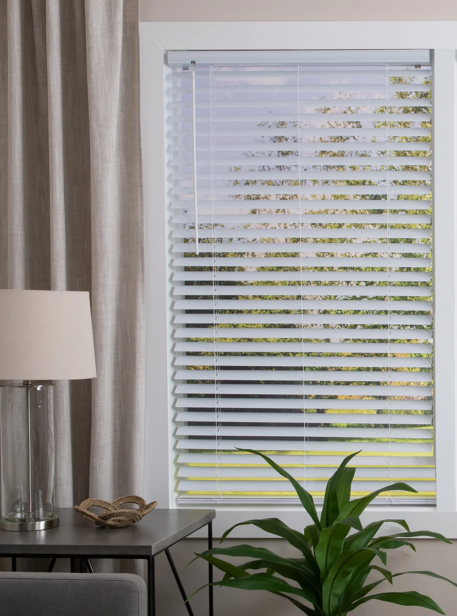 Project Source Premium 2-in Slat Width 35-in x 64-in Cordless White Vinyl Room Darkening Plantation Blinds - Image 10