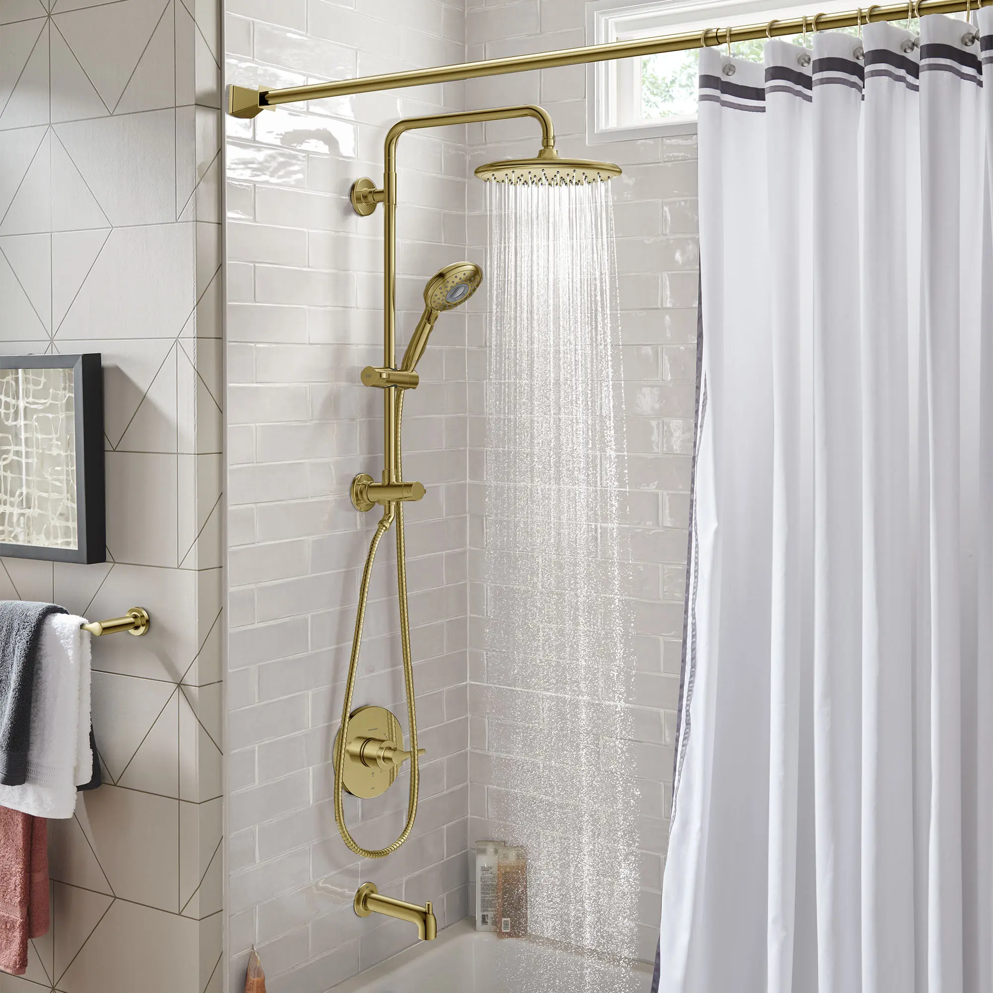 American Standard Spectra Versa Brushed Nickel Spray Shower Bar System, 24-Inch, 1.8 GPM - Image 3