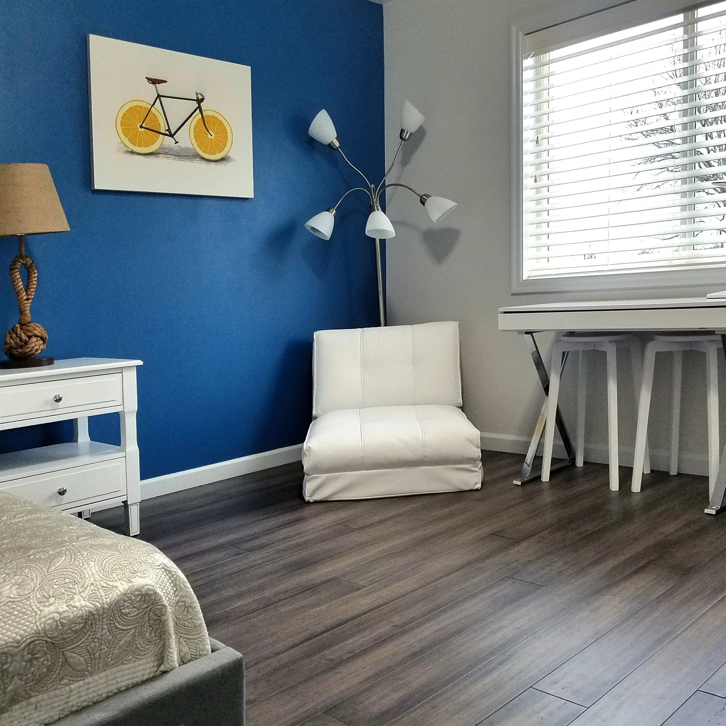 Cali Bamboo Fossilized 5.375-in Boardwalk Bamboo Handscraped Solid Hardwood Flooring (26.89-sq ft) - Image 6