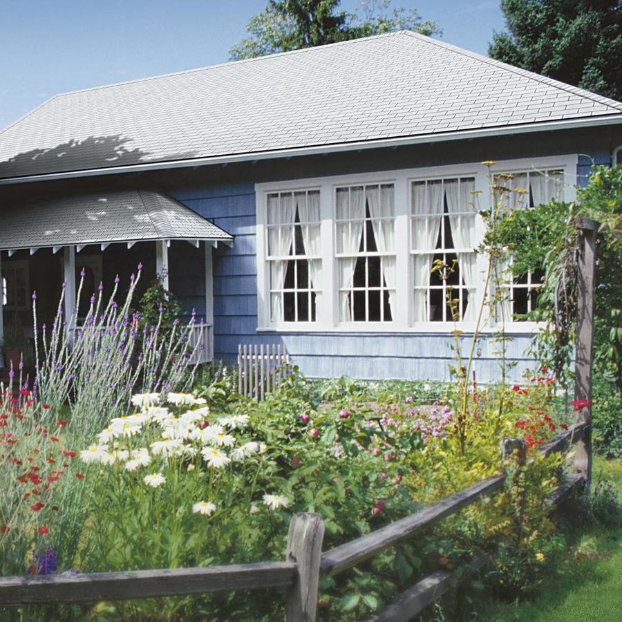 Owens Corning Classic 33.33-sq ft Onyx Black 3-Tab Roof Shingles - Image 7