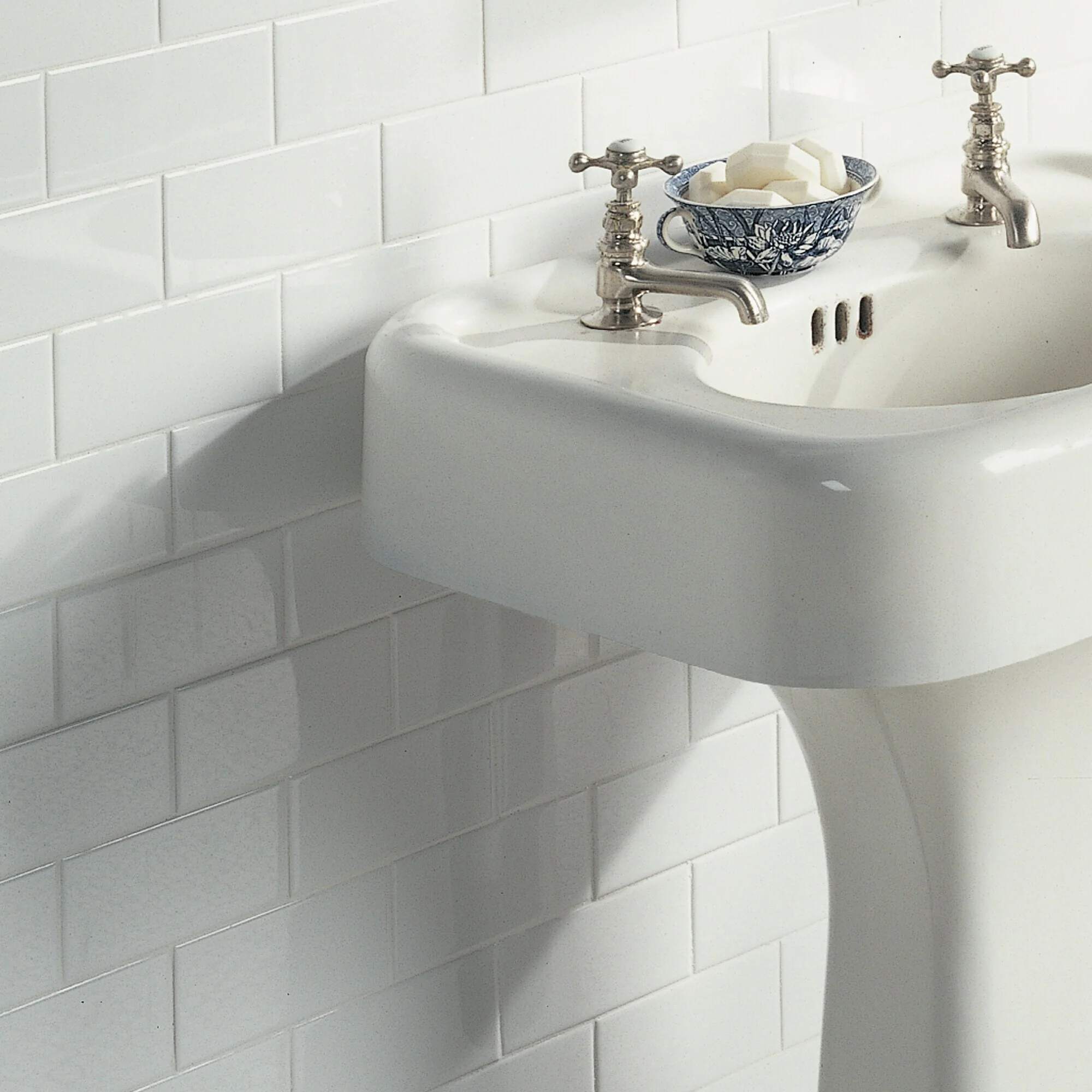 American Olean Profiles 100-Pack Ice White Gloss 3-in x 6-in Glossy Ceramic Subway Wall Tile - Image 11