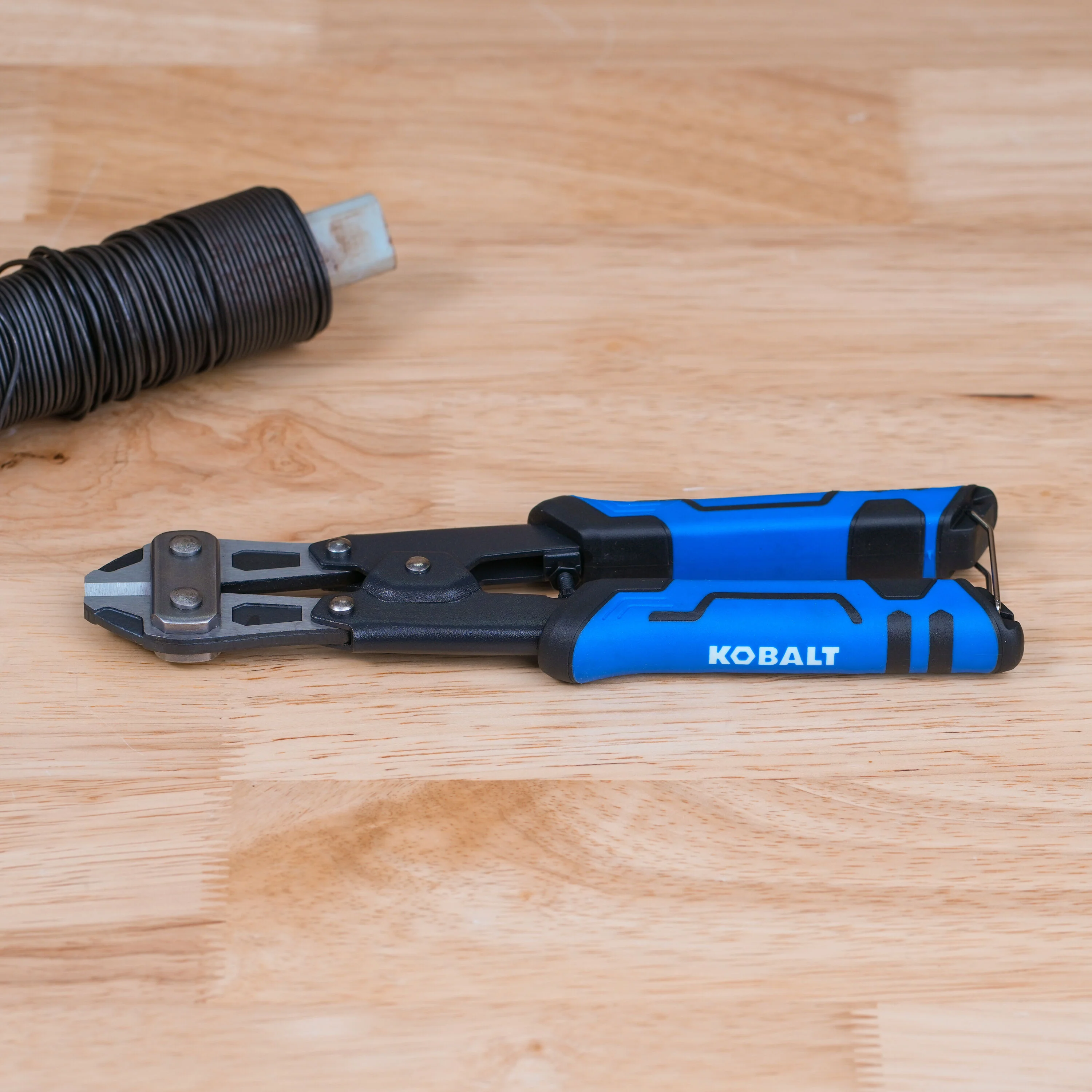 Kobalt 8-in Bolt Cutters, Chrome-Molybdenum Steel Jaws - Image 4