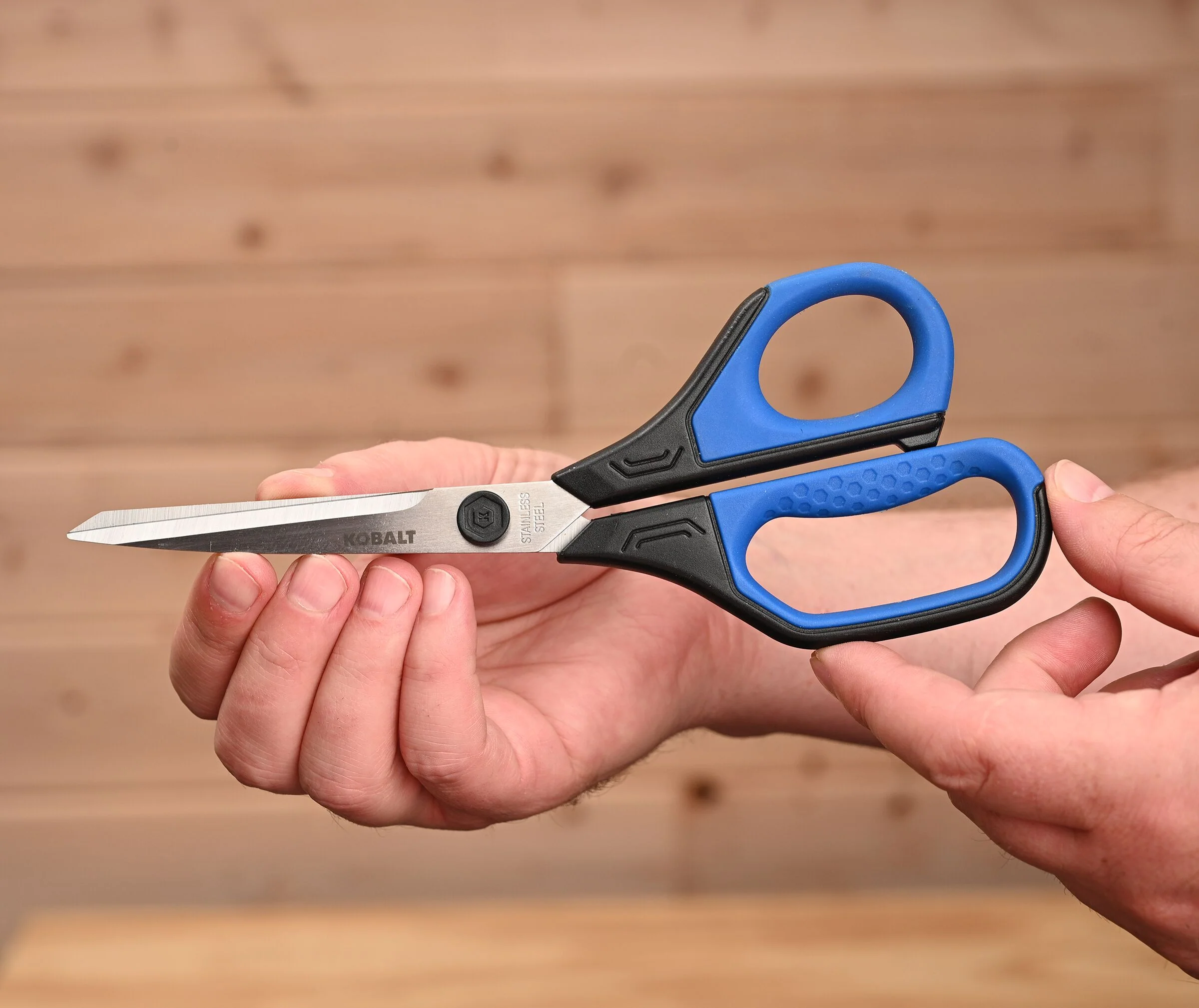 Kobalt Stainless Steel Non-Slip Soft Grip Scissor Set, 5.5-in & 8.5-in - Image 3