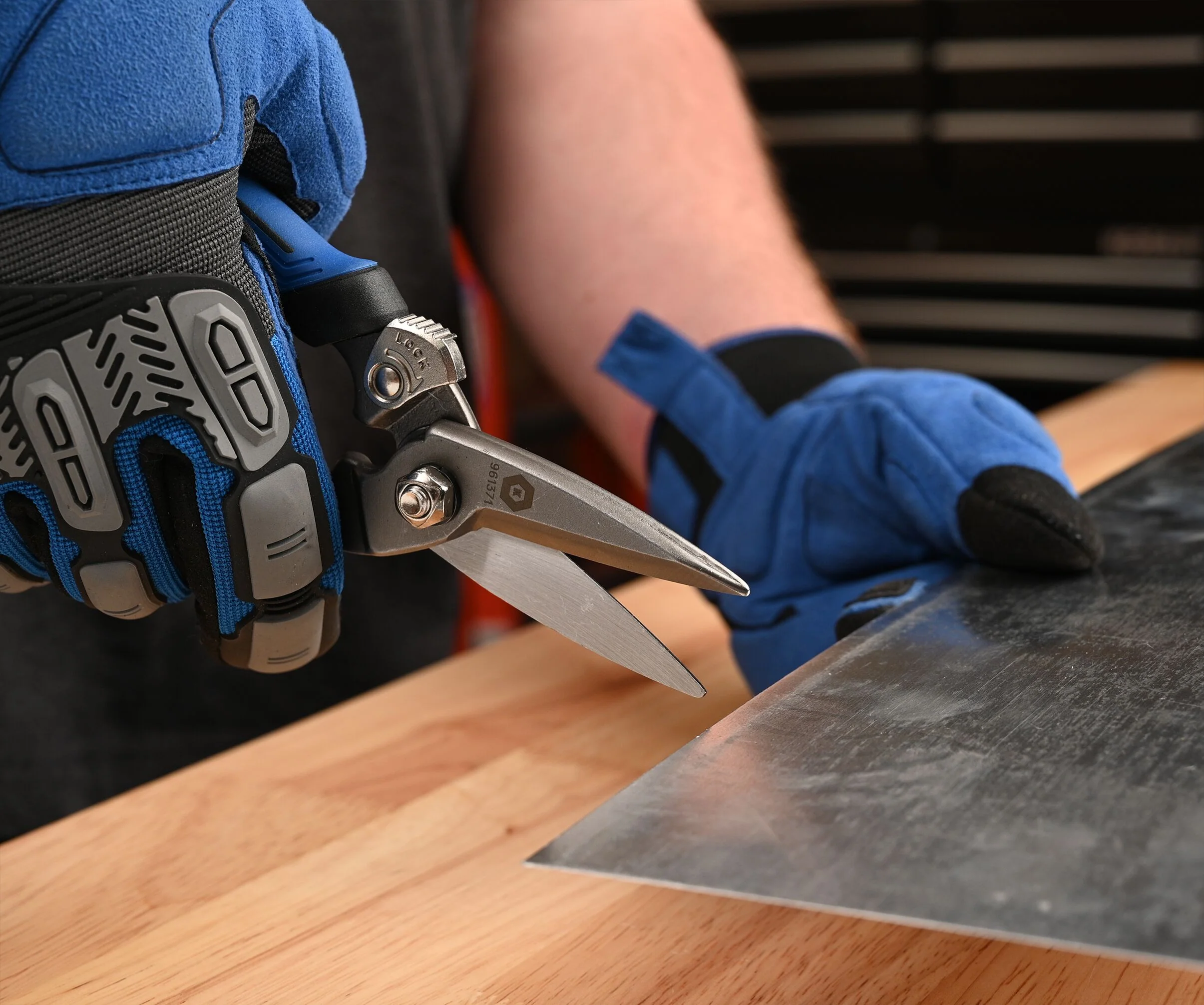 Kobalt 8-in Serrated Molded Grip Heavy-Duty Scissors - Image 6