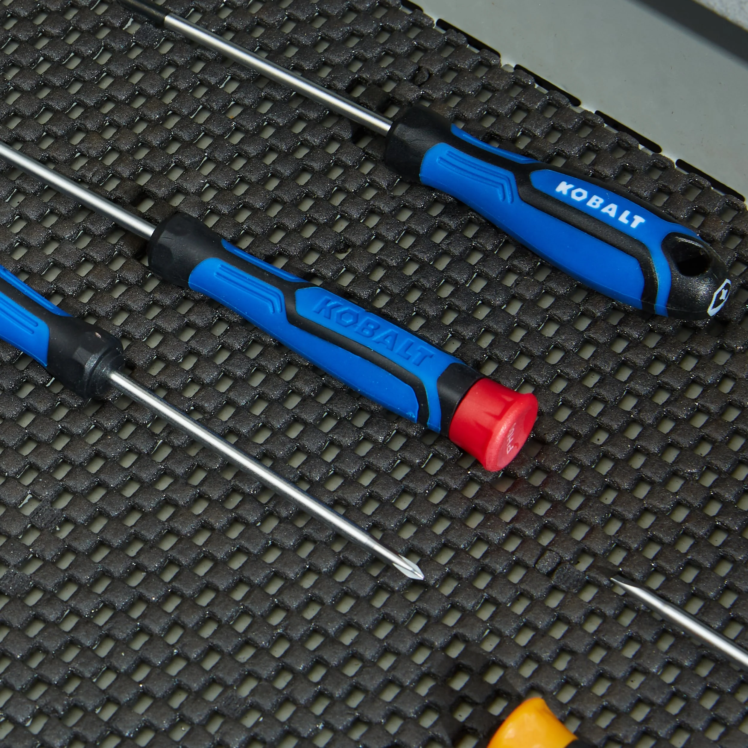 Kobalt 20-Piece 8-in Magnetic Assorted Drive Screwdriver Set, Plastic Handles - Image 3