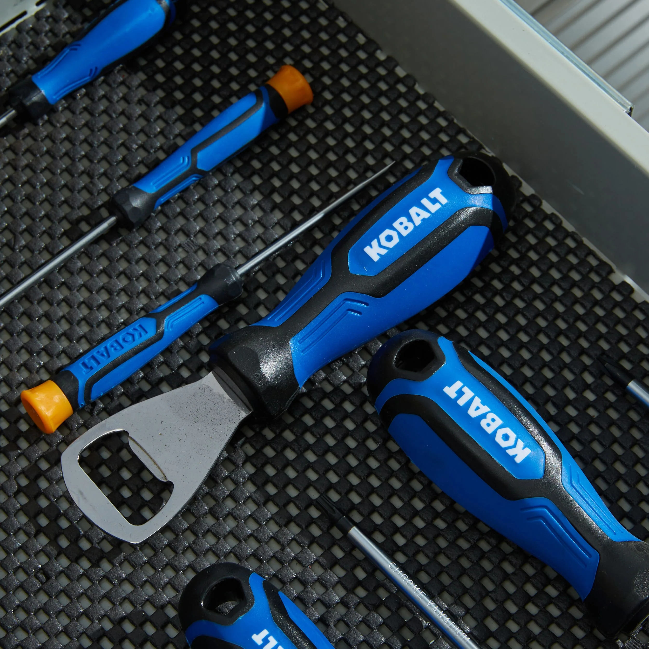 Kobalt 20-Piece 8-in Magnetic Assorted Drive Screwdriver Set, Plastic Handles - Image 5