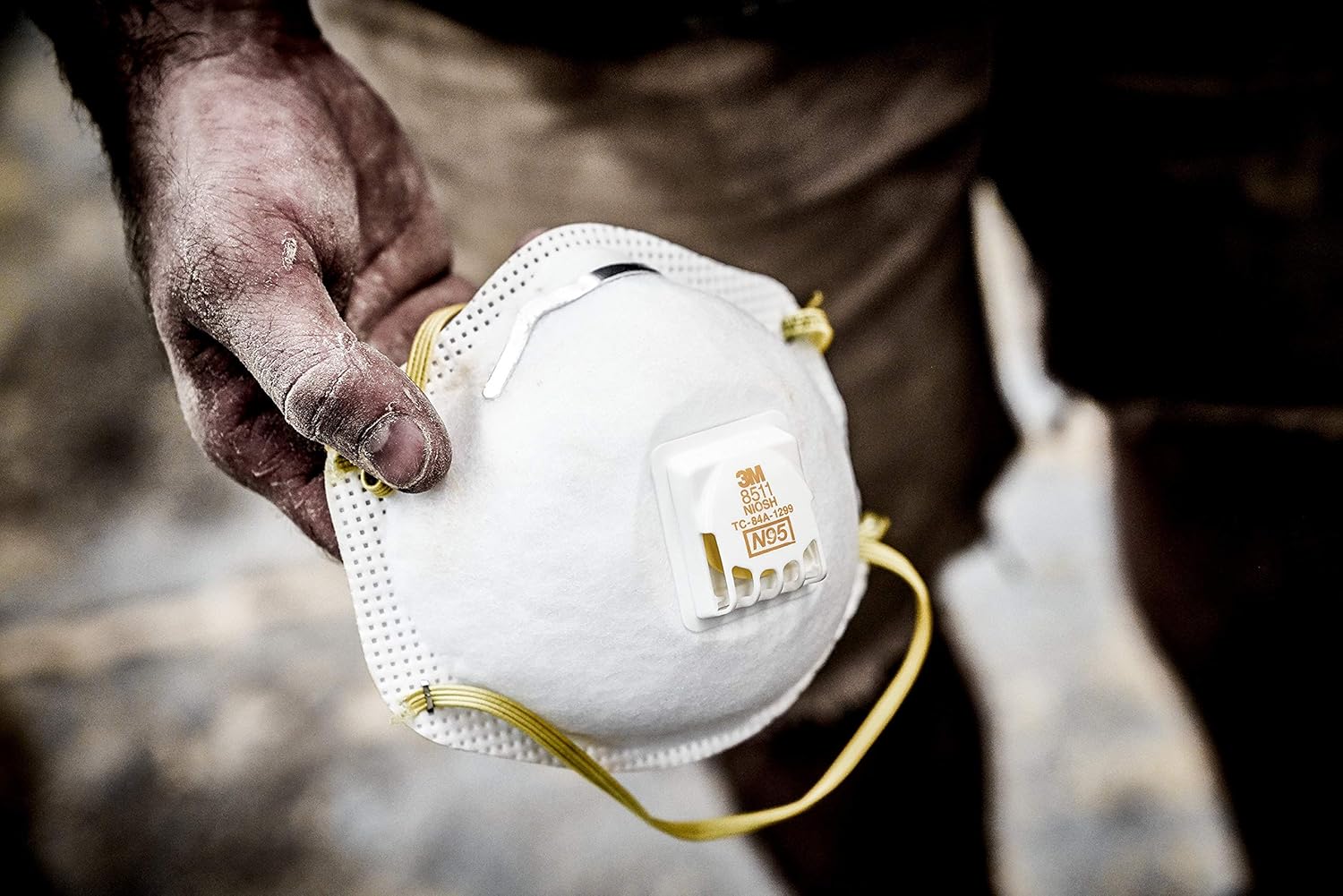 3M 8511 N95 Respirator with Cool Flow Valve, Disposable Sanding & Fiberglass Mask, 2-Pack
