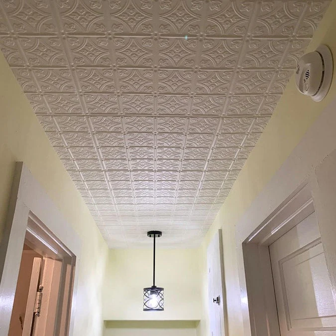 A La Maison Ceilings 1.67-ft x 1.67-ft Emma's Flowers Plain White Polystyrene Surface-mount Ceiling Tile (8-Pack, 21.6-sq ft / Case) - Image 5