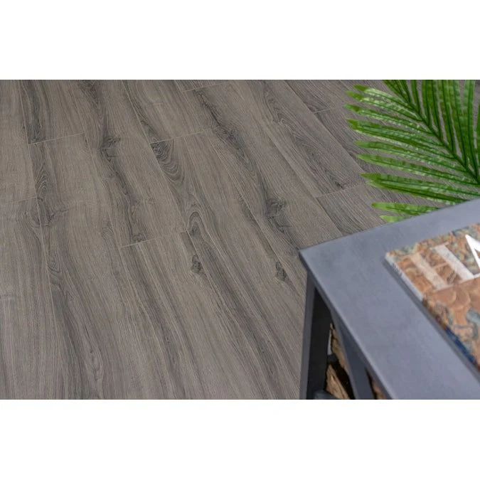 allen + roth Style Selections Trafford Oak 8-mm T x 8-in W x 48-in L Water Resistant Wood Plank Laminate Flooring (21.26-sq ft / Carton) - Image 3