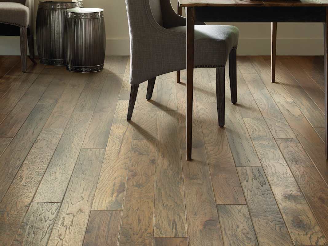 Anderson Tuftex Bernina Hickory 5" Handscraped Engineered Hickory Hardwood Flooring, 5‑Ply, 36.36 SF/Carton - Image 4