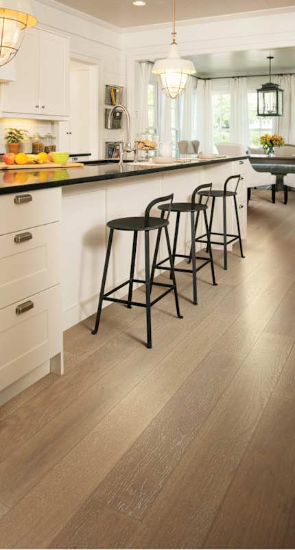 Anderson Tuftex Noble Hall 7" Wire Brushed Engineered White Oak Hardwood Flooring, 1/2" Thick, 7-Ply — 27.59 SF/Carton - Image 2