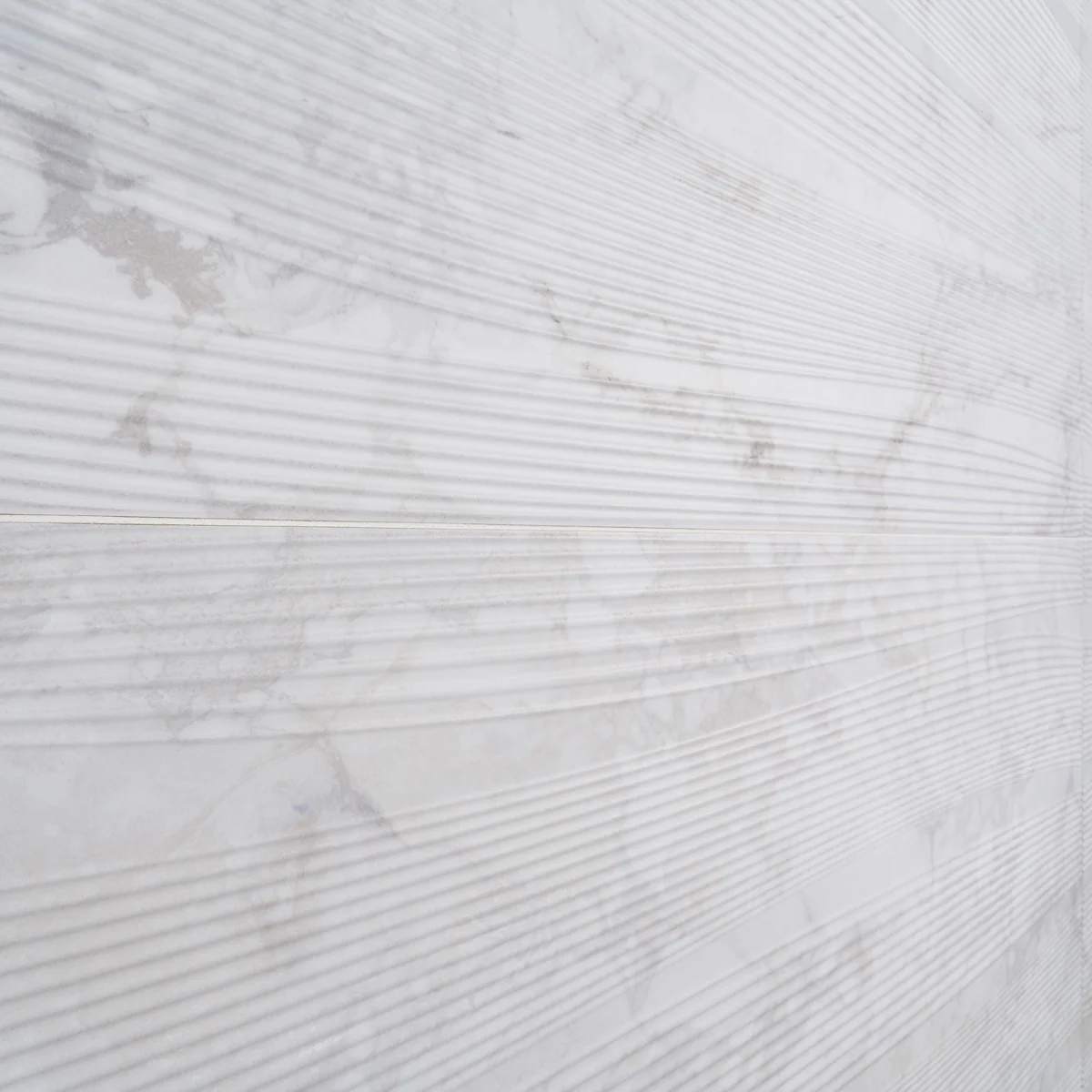 Autograph Vibe Caldia Oro White 24x48 3D Textured Marble Look Matte Porcelain Tile - Image 4