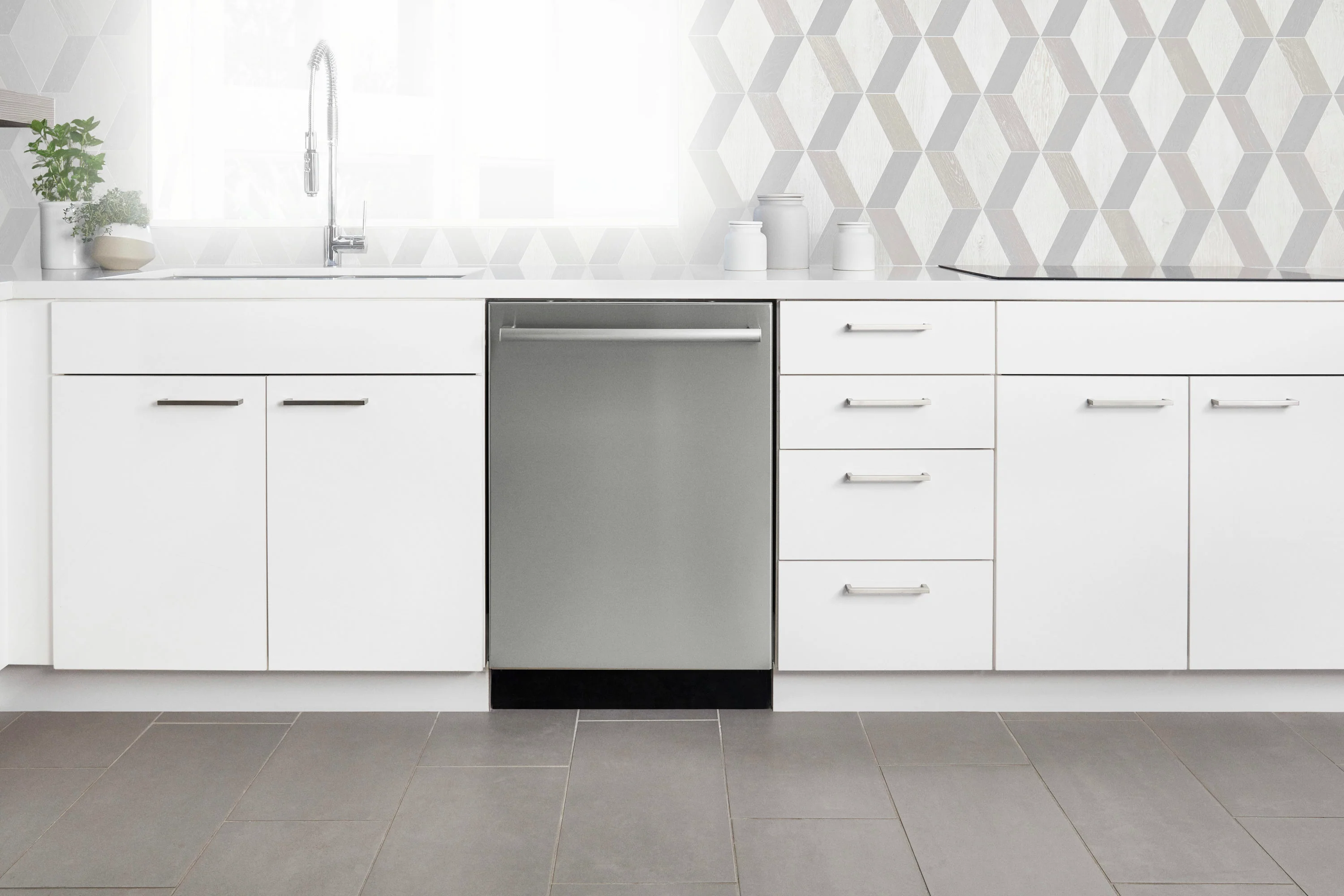 Bosch 100 Series PureDry 48-Decibel Top Control 24-in Built-In Dishwasher, Fingerprint-Resistant Stainless Steel, ENERGY STAR - Image 5
