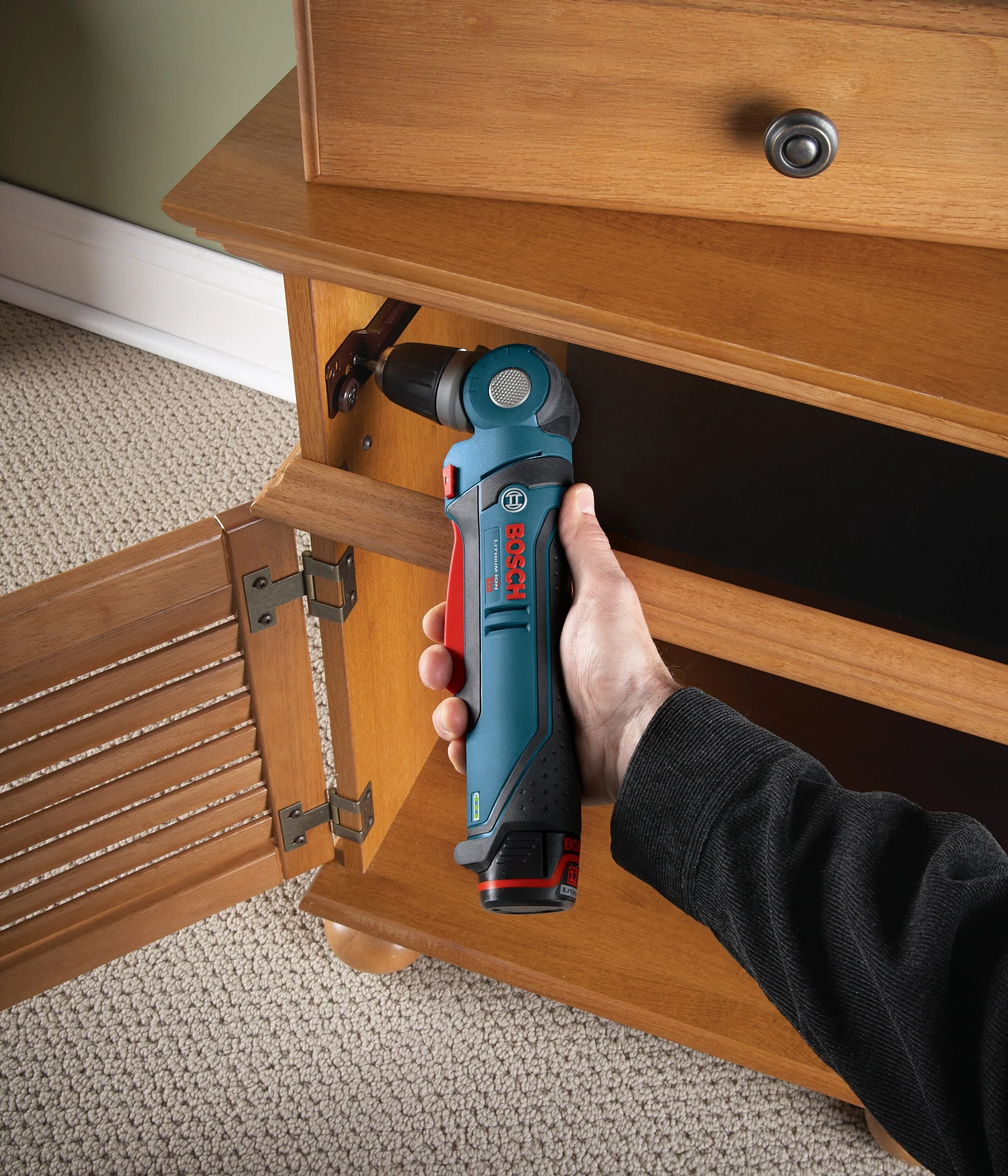 Bosch 12V Max 3/8-in Pivoting-Head Cordless Drill/Driver Kit with Charger and 1 Battery - Image 5