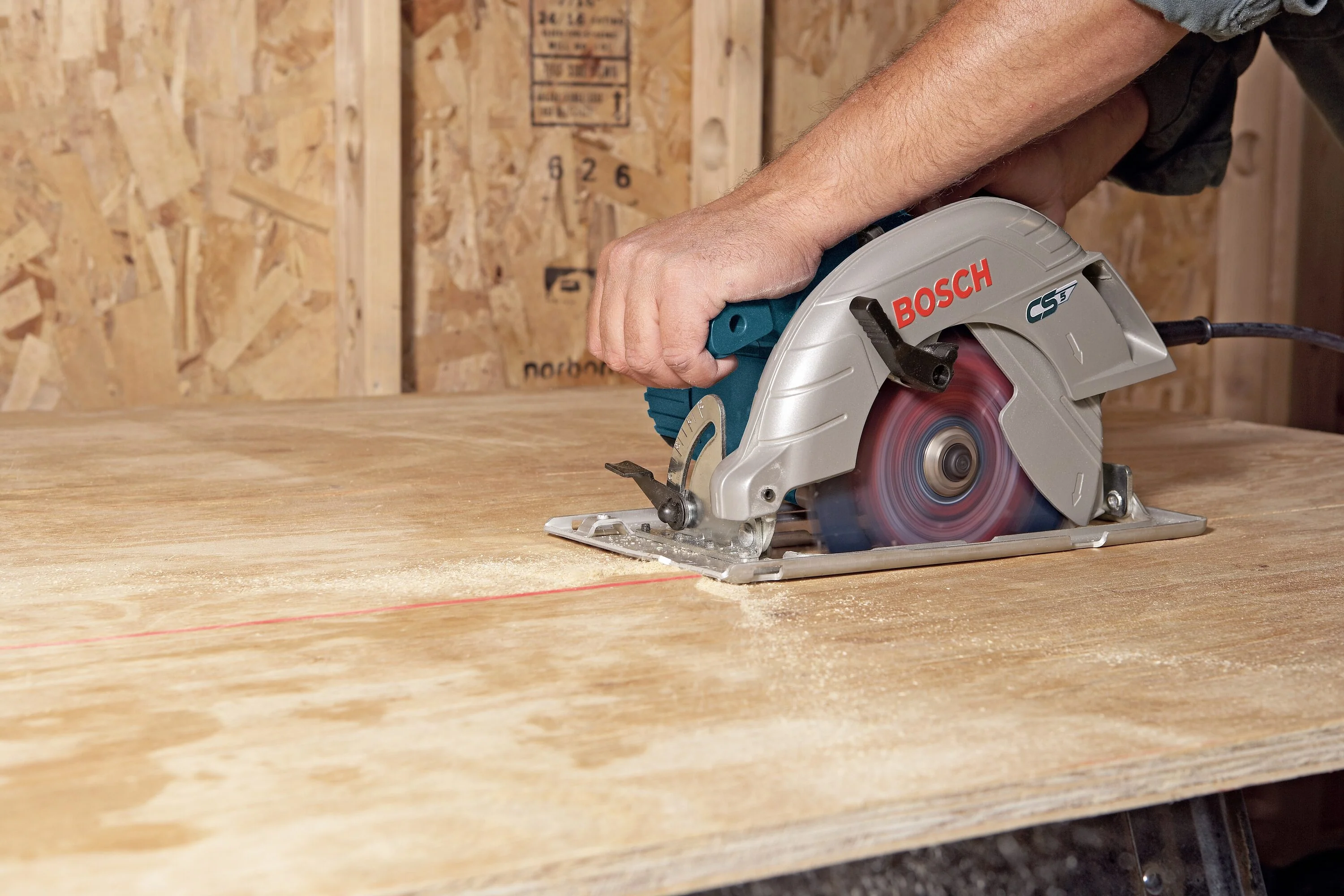 Bosch 15-Amp 7-1/4-in Corded Circular Saw with Steel Shoe (CS5) - Image 5