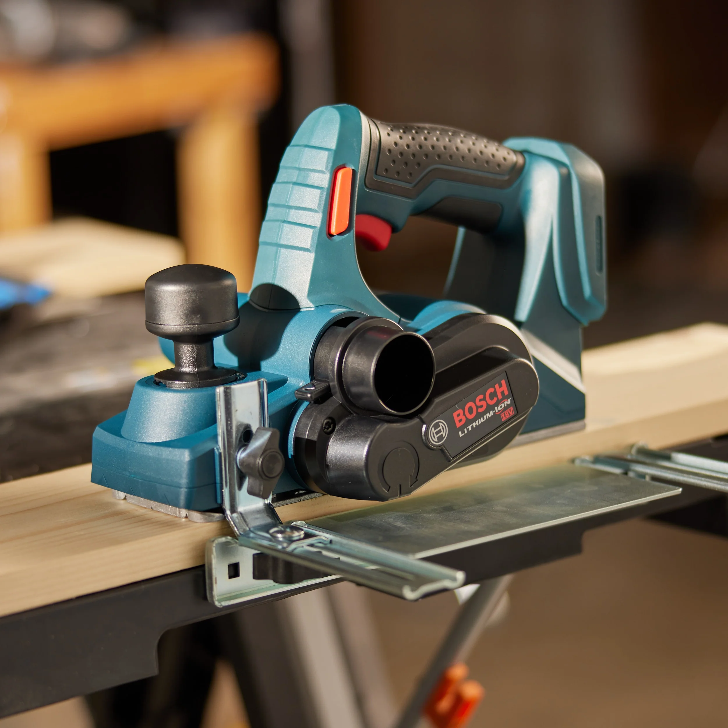 Bosch 3-Amp 18-Volt Handheld Planer, 3.25-in Width, PLH181B - Image 5