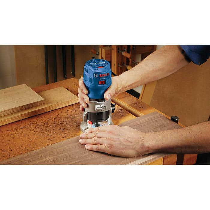 Bosch 7 Amp 1-1/4 HP Variable Speed Fixed-Base Palm Corded Router Kit, GKF125CEK - Image 7