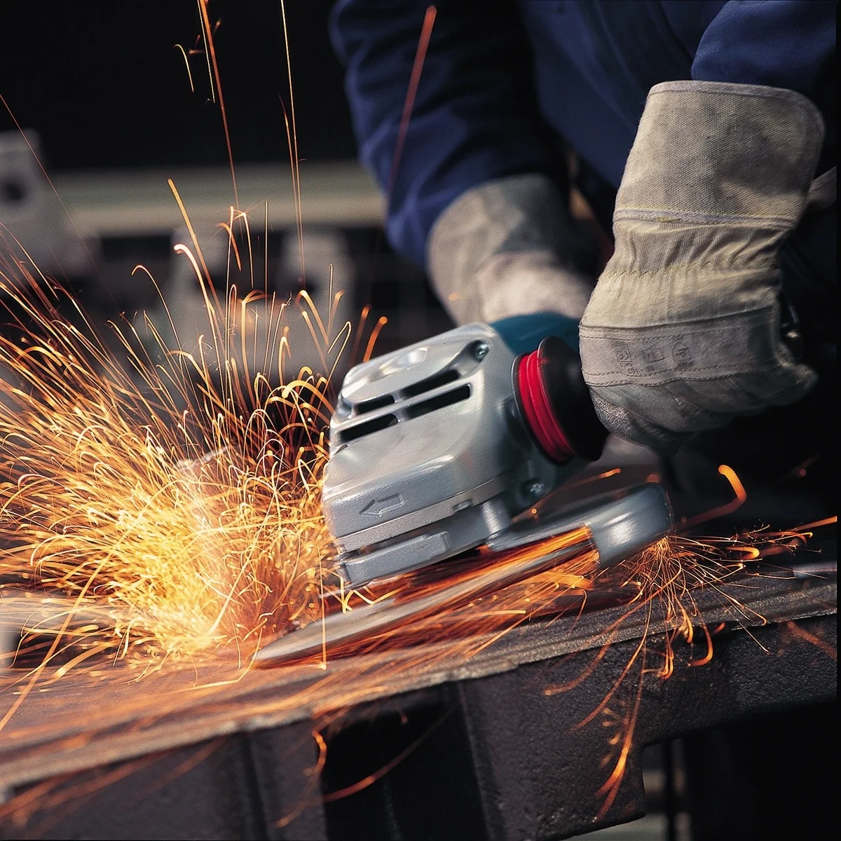 Bosch 7-in 15-Amp Trigger Switch Corded Angle Grinder - Image 7