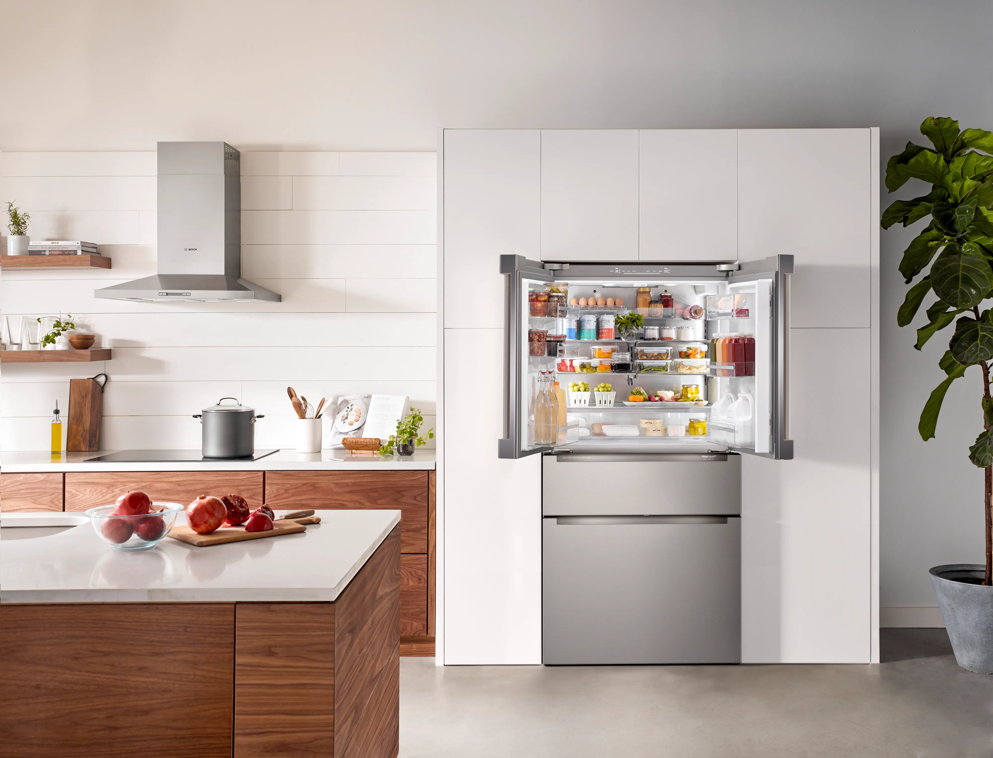 Bosch 800 Series 36 in. 21 cu. ft. French 4-Door Refrigerator, Stainless Steel, Dual Compressor, Counter-Depth - Image 2