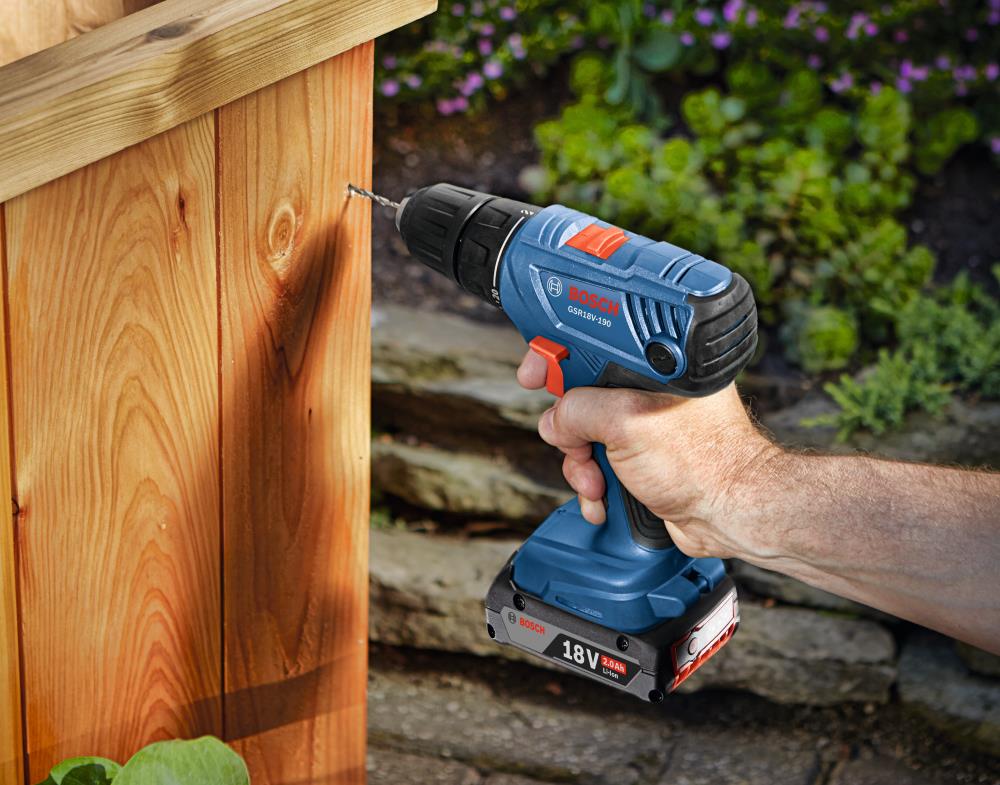 Bosch GXL18V-26B22 18V 2-Tool Cordless Combo Kit with Soft Case, Charger, and (2) 2.0Ah Batteries - Image 3
