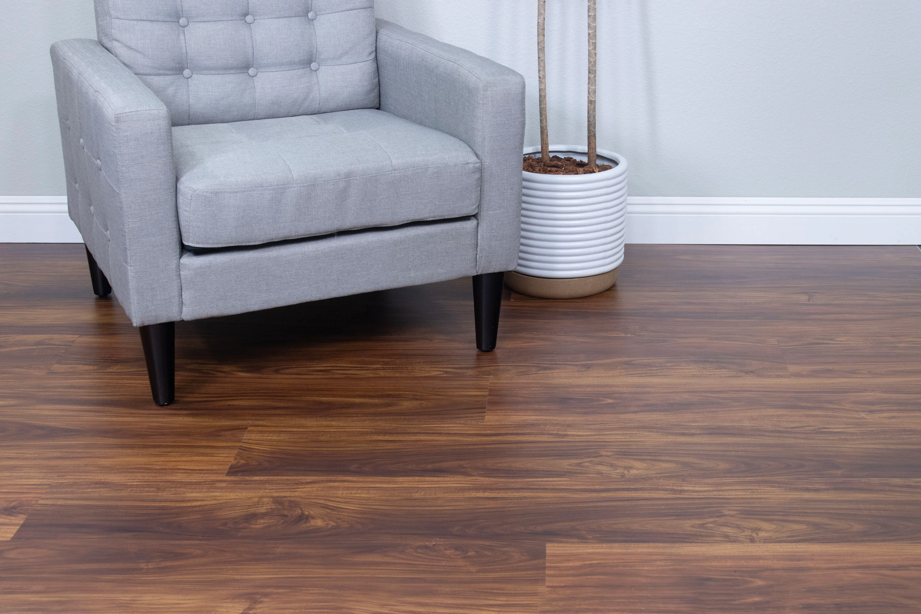 CALI Aqua Tough XL Island Acacia 20-mil x 9-in W x 60-in L Waterproof Interlocking Luxury Vinyl Plank Flooring - Image 6