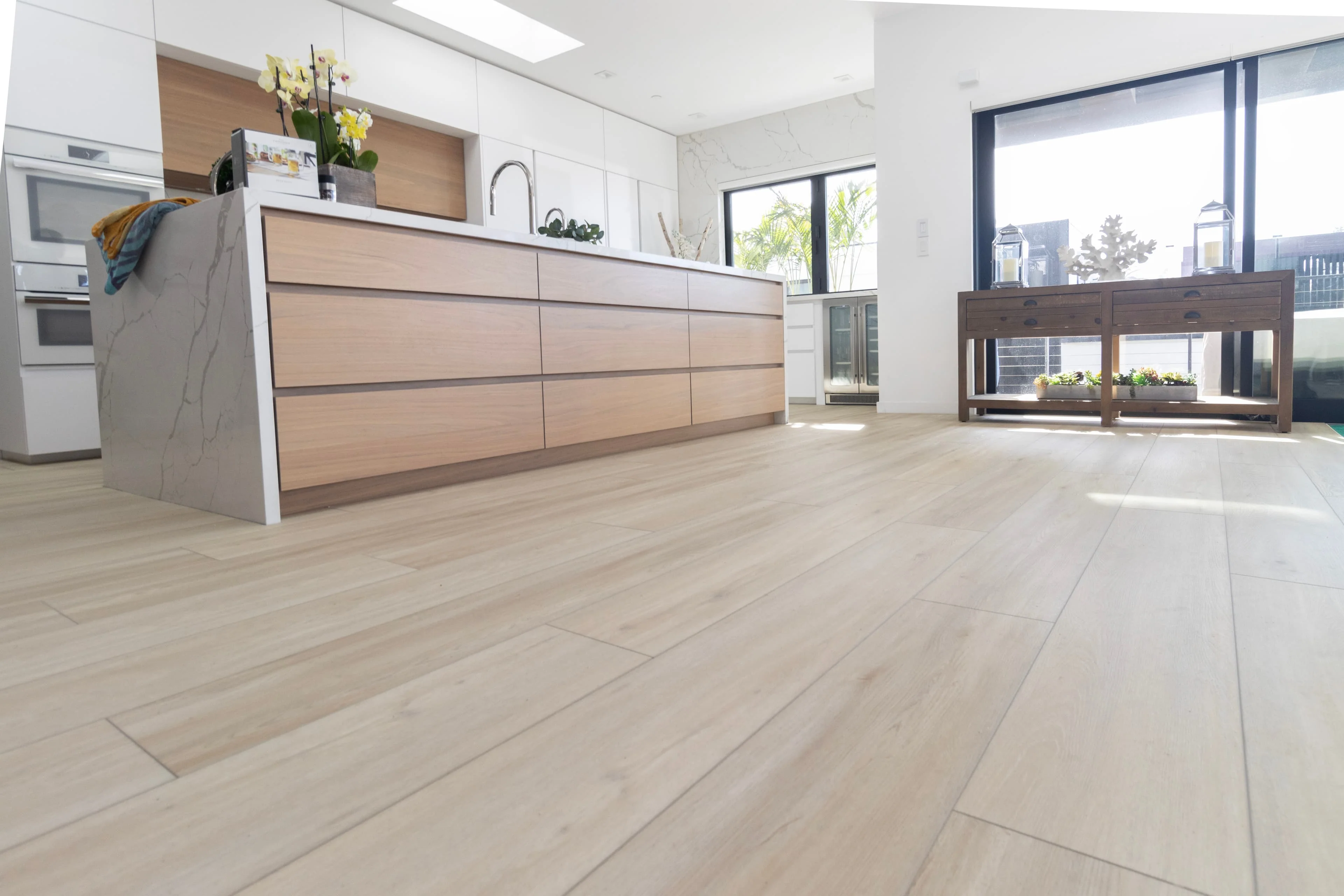 CALI Legends Dawn Patrol 12-mm x 9-in W x 60-in L Water Resistant Interlocking Luxury Vinyl Plank Flooring (22.44-sq ft/case) - Image 3
