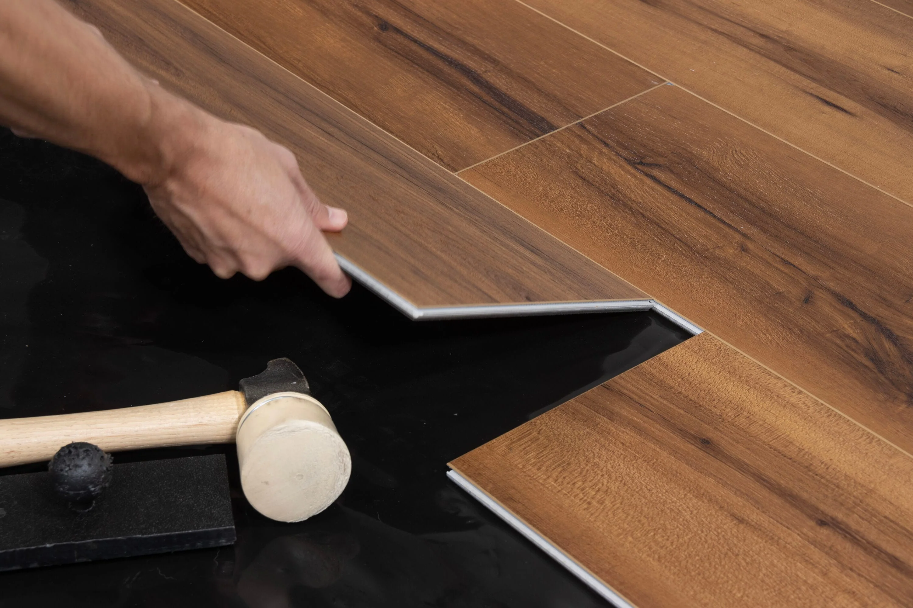 CALI Longboards Island Maple 20-mil x 9-in W x 70-4/5-in L Waterproof Interlocking Luxury Vinyl Plank Flooring - Image 7
