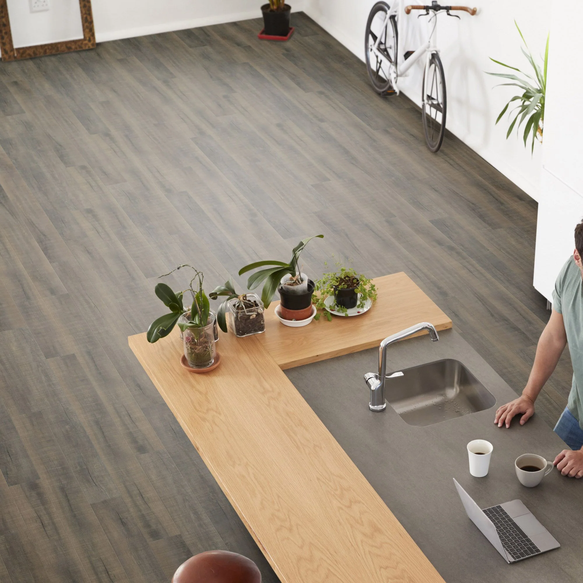 CALI Pro Classic Monterey 5.5-mm x 7-in W x 48-in L Waterproof Interlocking Luxury Vinyl Plank Flooring (23.77-sq ft/case) - Image 4
