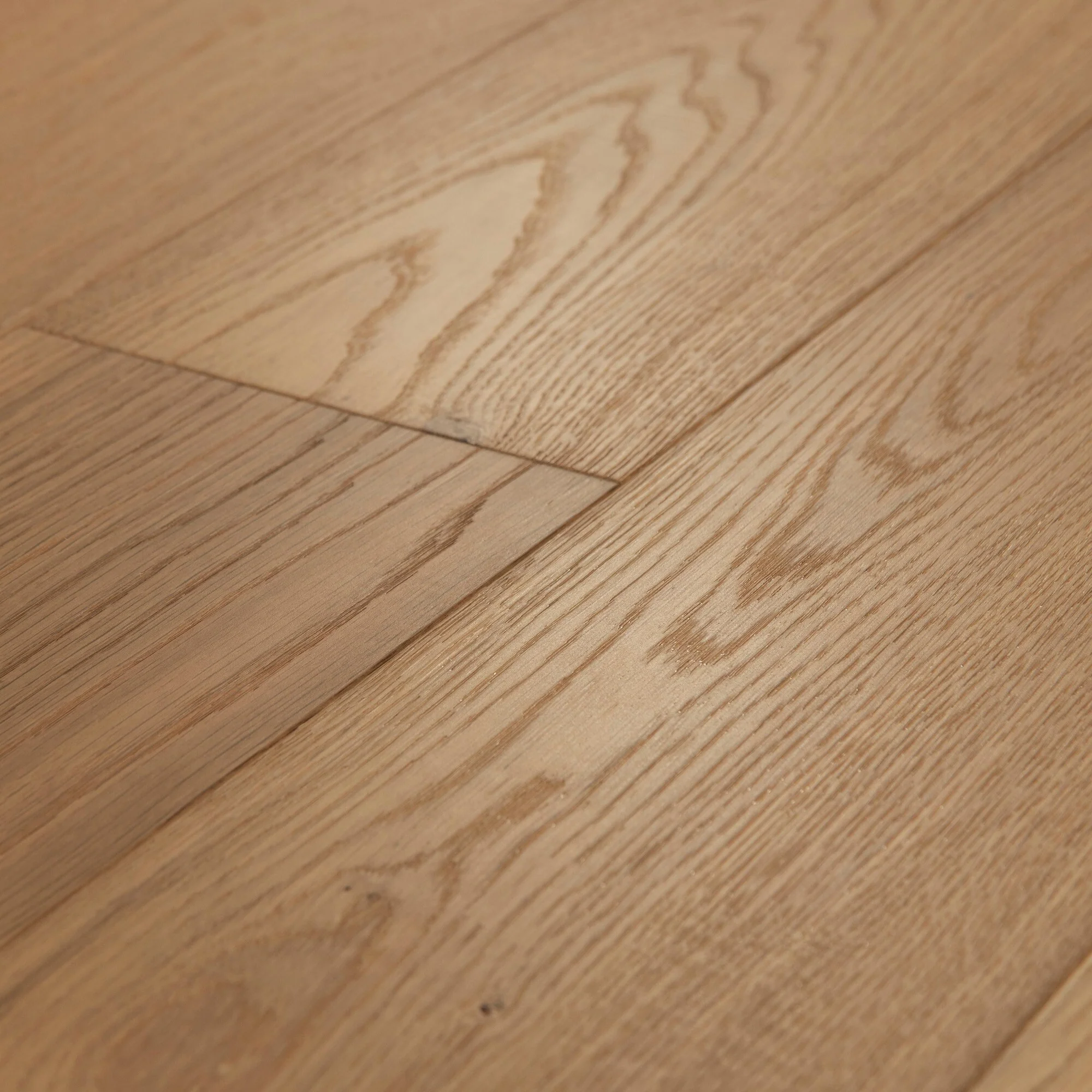 CALI Waterproof Core 7.47-in Wildwood Oak Wirebrushed Engineered Hardwood Flooring (23.31-sq ft) - Image 5