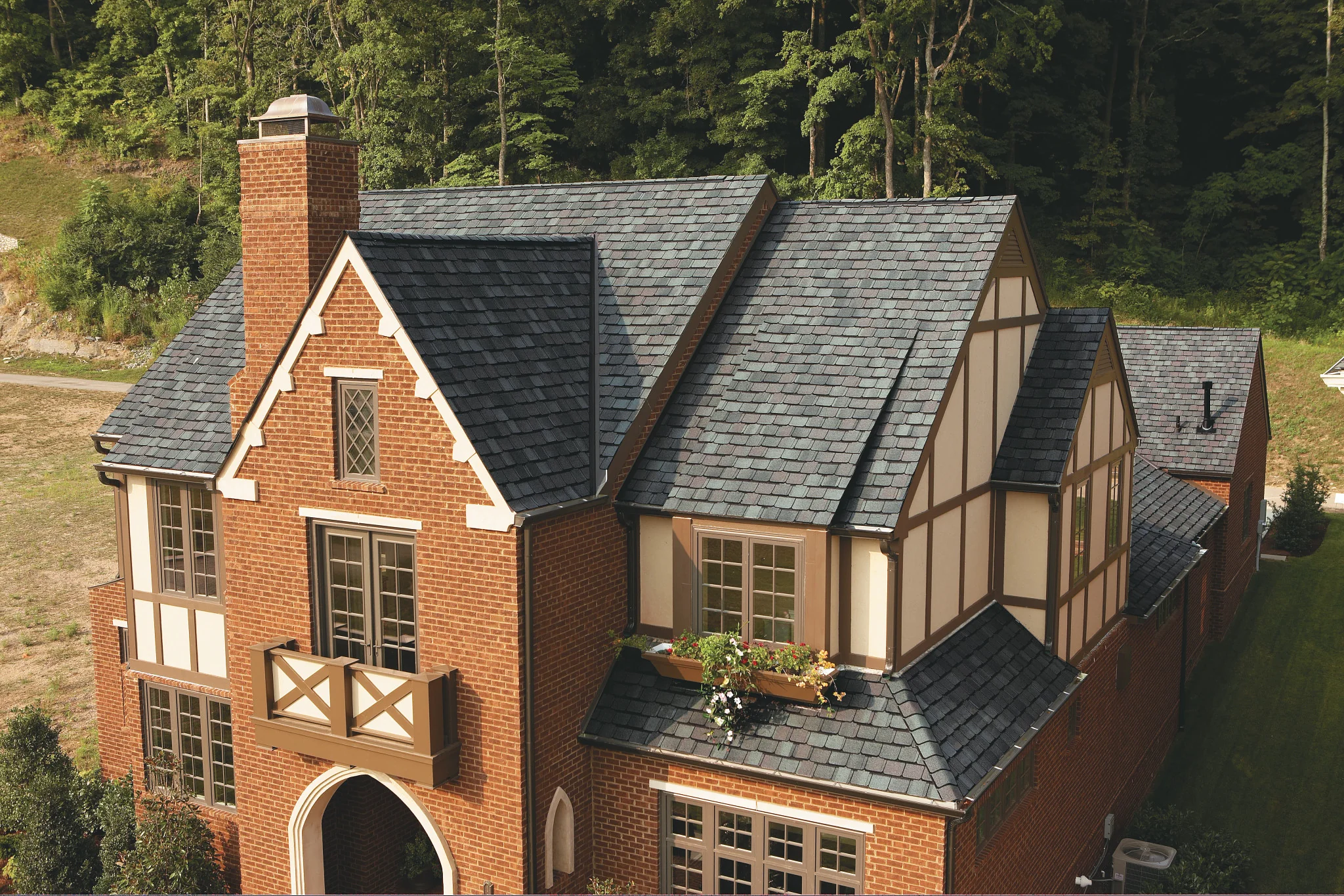 CertainTeed Grand Manor Colonial Slate Designer Asphalt Shingles – 5 Bundles per Square - Image 2