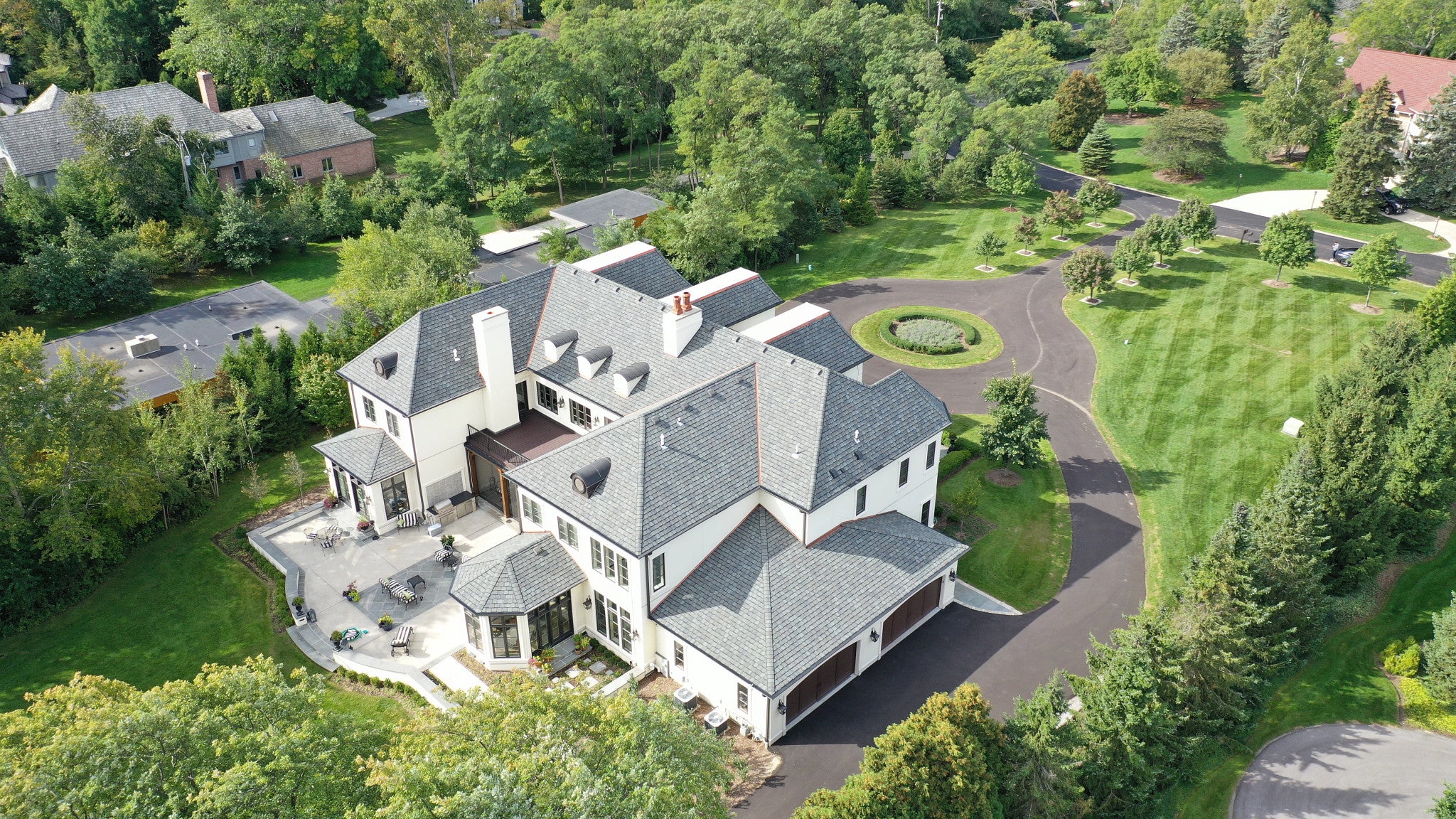 CertainTeed Grand Manor Designer Asphalt Shingles – Brownstone (5 Bundles per Square) - Image 6