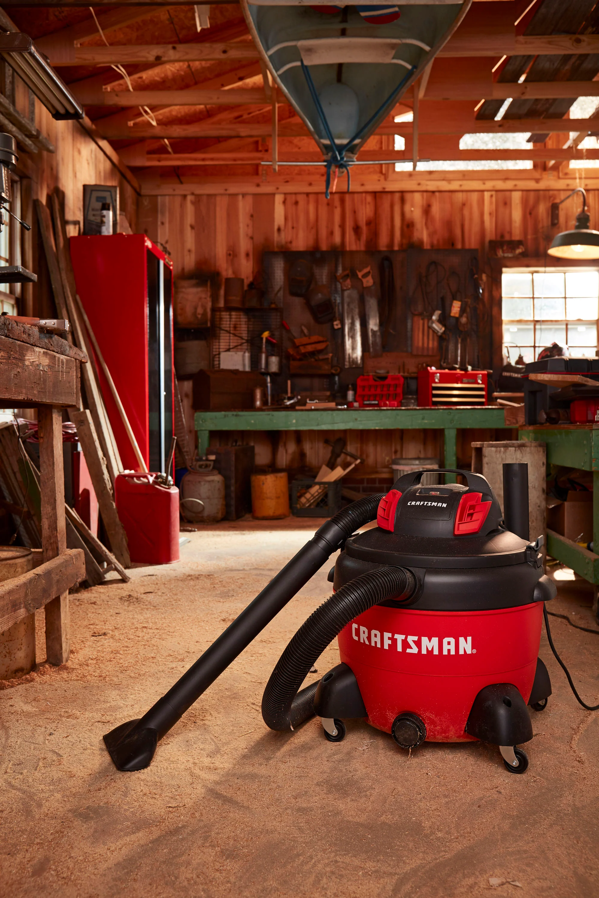 CRAFTSMAN 16-Gallon Portable Wet/Dry Shop Vacuum, 5 HP, 2-1/2-in Hose - Image 2