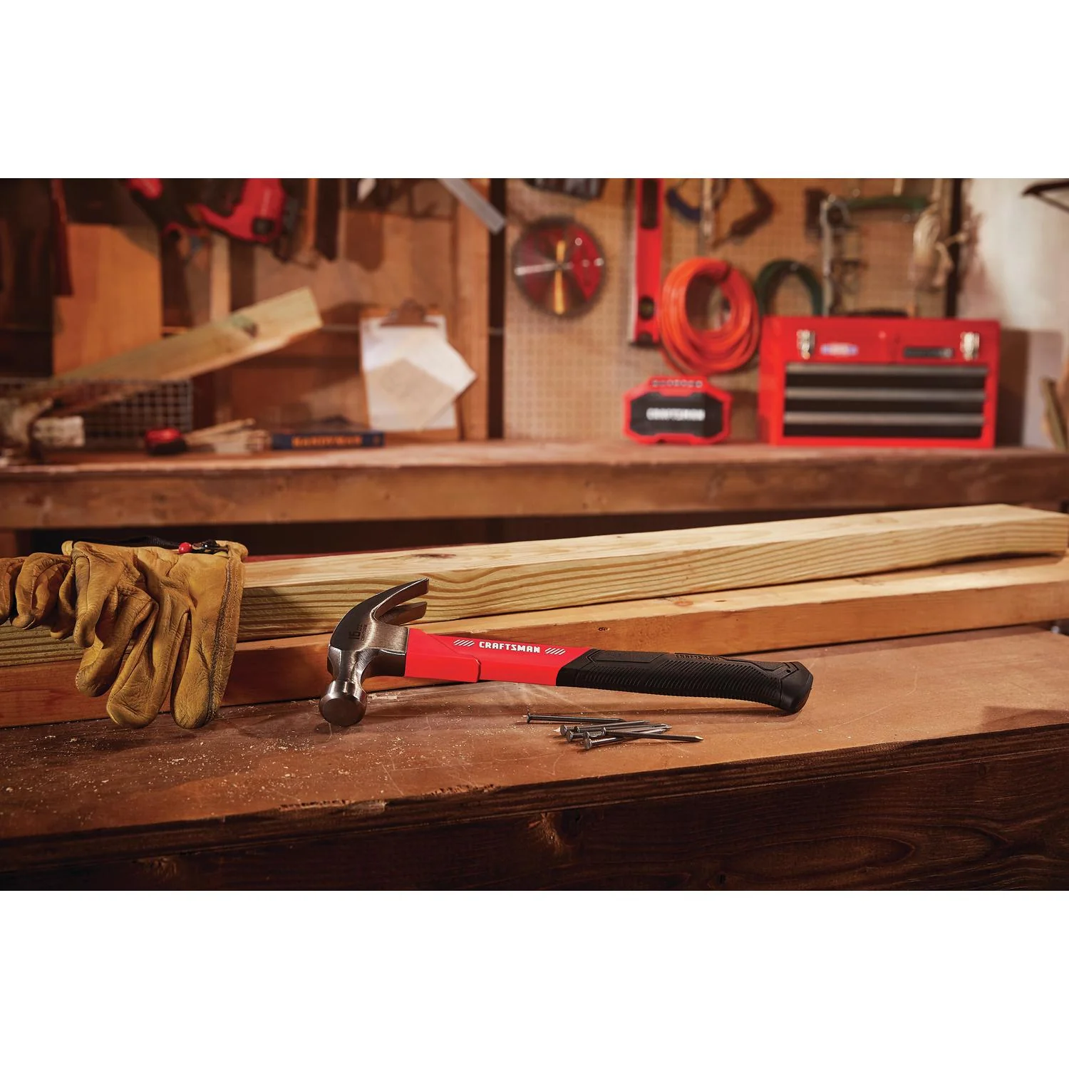 Craftsman 16 oz Smooth Face General Purpose Claw Hammer with Fiberglass Handle - Image 4