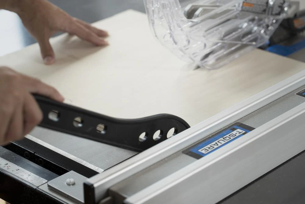 DELTA 10-in Carbide-Tipped Blade 13-Amp Table Saw - Image 7