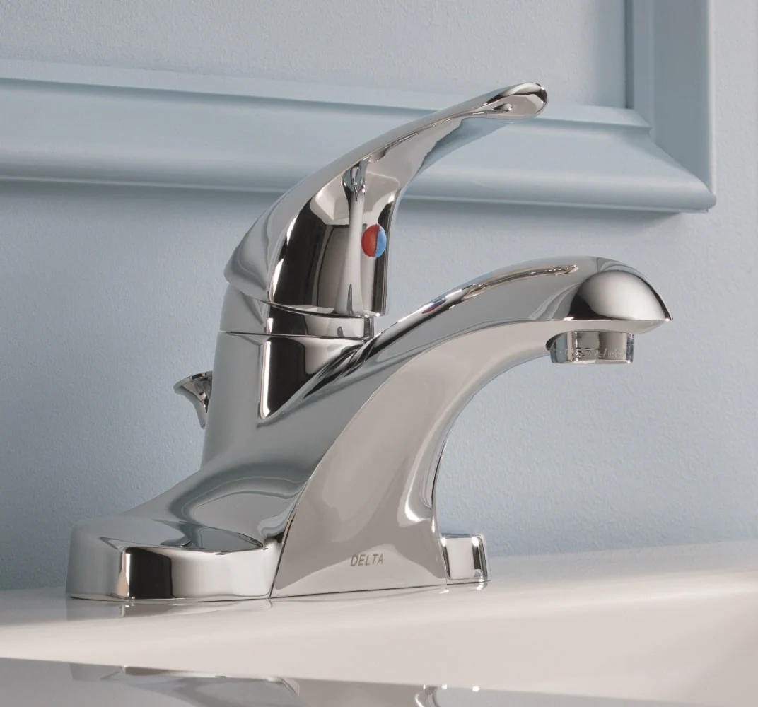 Delta Foundations Chrome 1-Handle 4-in Centerset WaterSense Bathroom Sink Faucet with Drain and Deck Plate