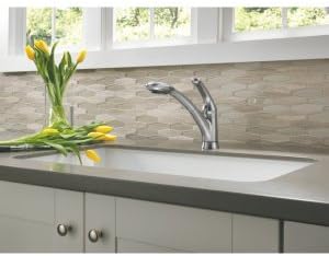 Delta Signature Matte Black 1-Handle Deck-Mount Pull-Out Kitchen Faucet with Deck Plate - Image 2
