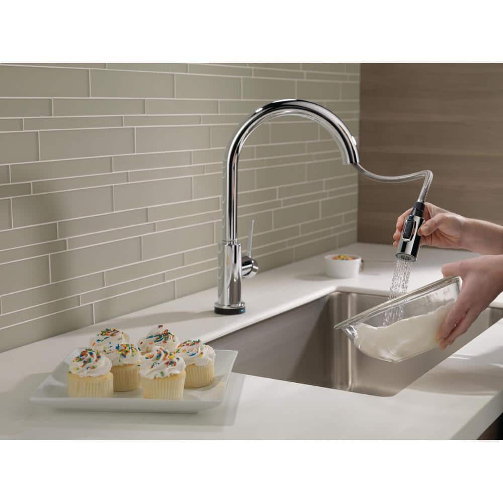Delta Trinsic Touch2O Single-Handle Pull-Down Kitchen Faucet, Deck Mount, Chrome, 16.19 in Height - Image 5