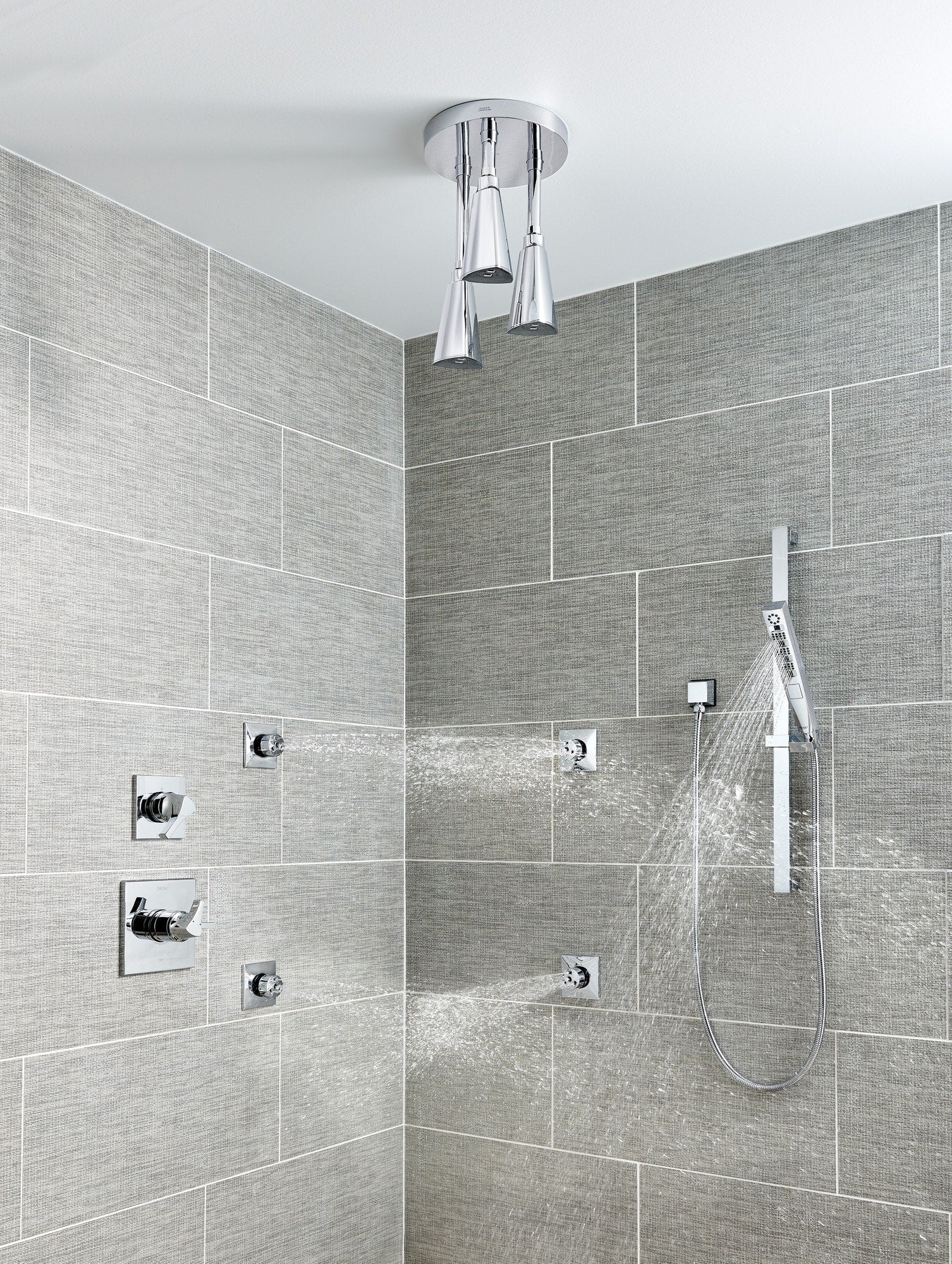 Delta Universal Showering Components Chrome 5-Spray Handheld Shower 1.75-GPM (6.6-LPM) - Image 2