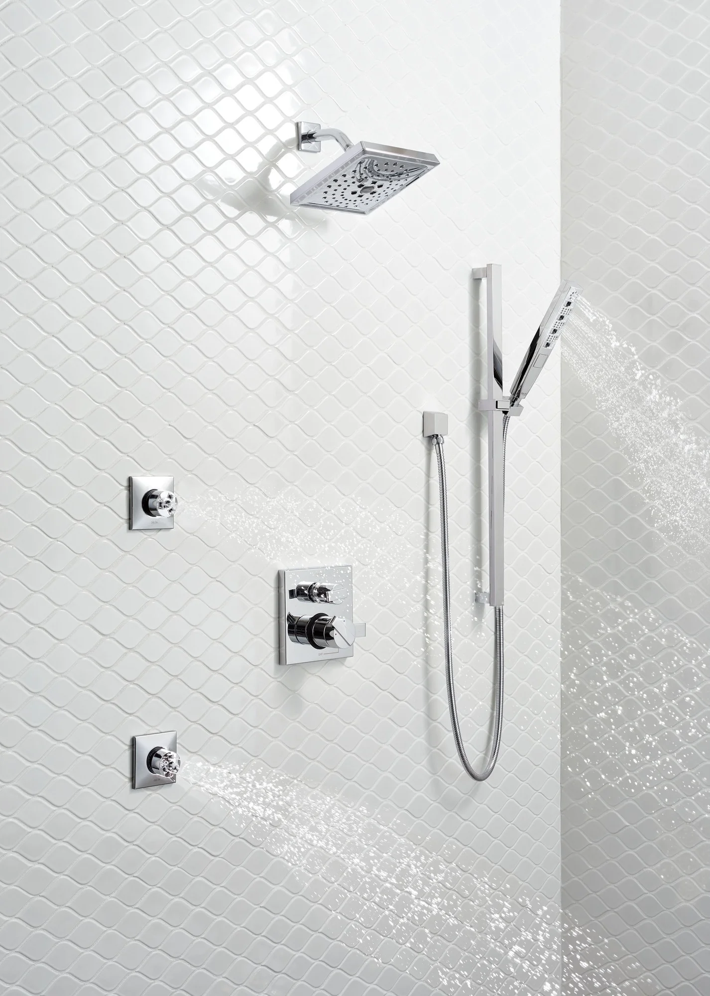 Delta Universal Showering Components Chrome 5-Spray Handheld Shower 1.75-GPM (6.6-LPM) - Image 4