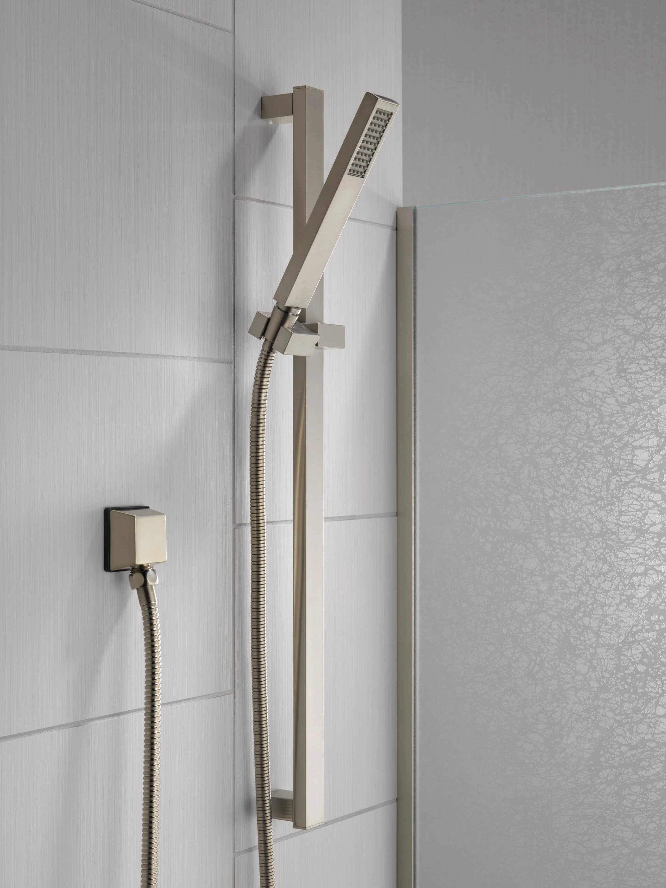 Delta Vero Stainless 1-Spray Handheld Shower with Slide Bar, 1.75 GPM (6.6 LPM) - Image 8