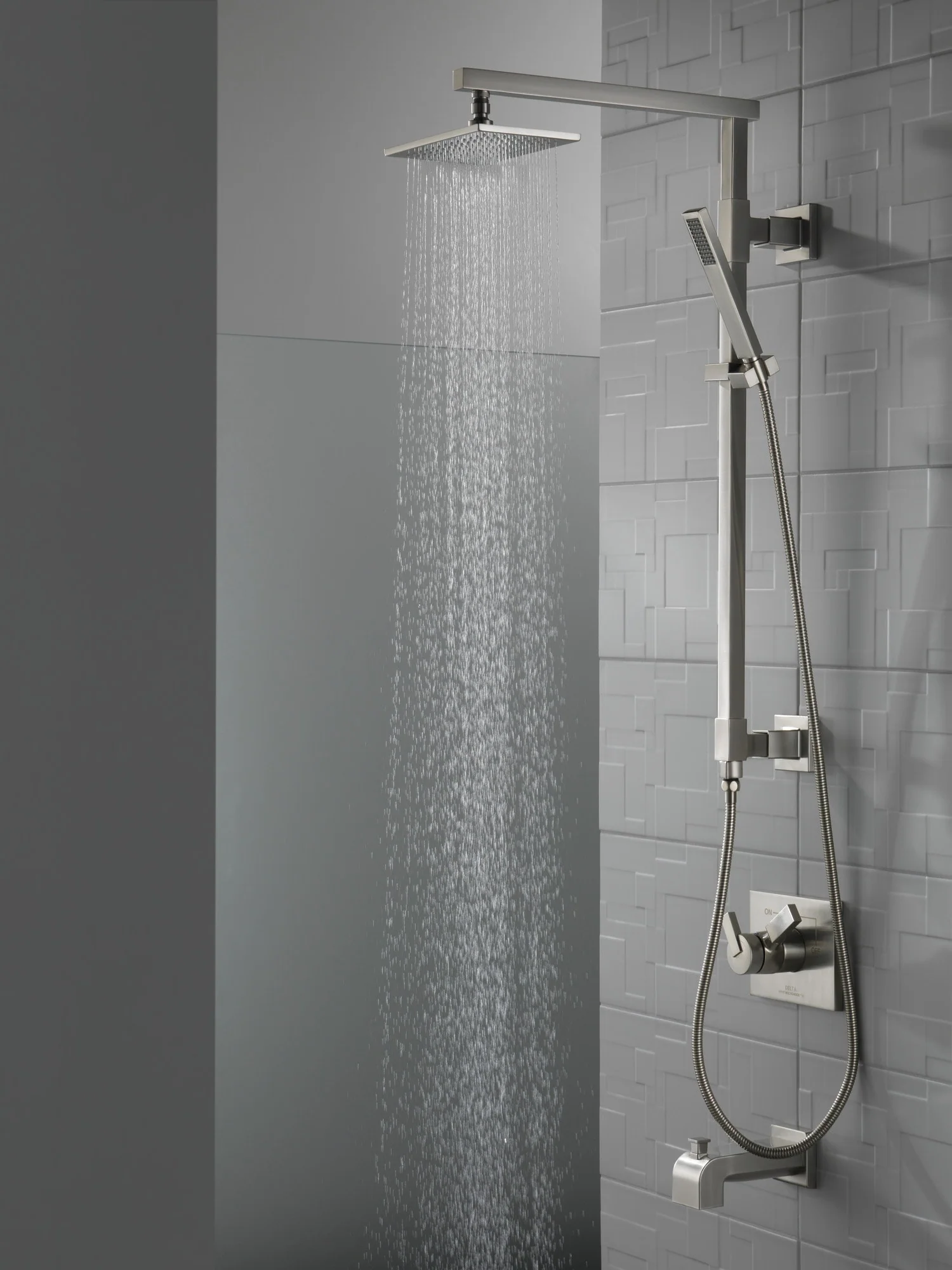 Delta Vero Stainless Steel Bathtub/Shower Trim Ring, 2.75-in (0.5-in ID) - Image 3