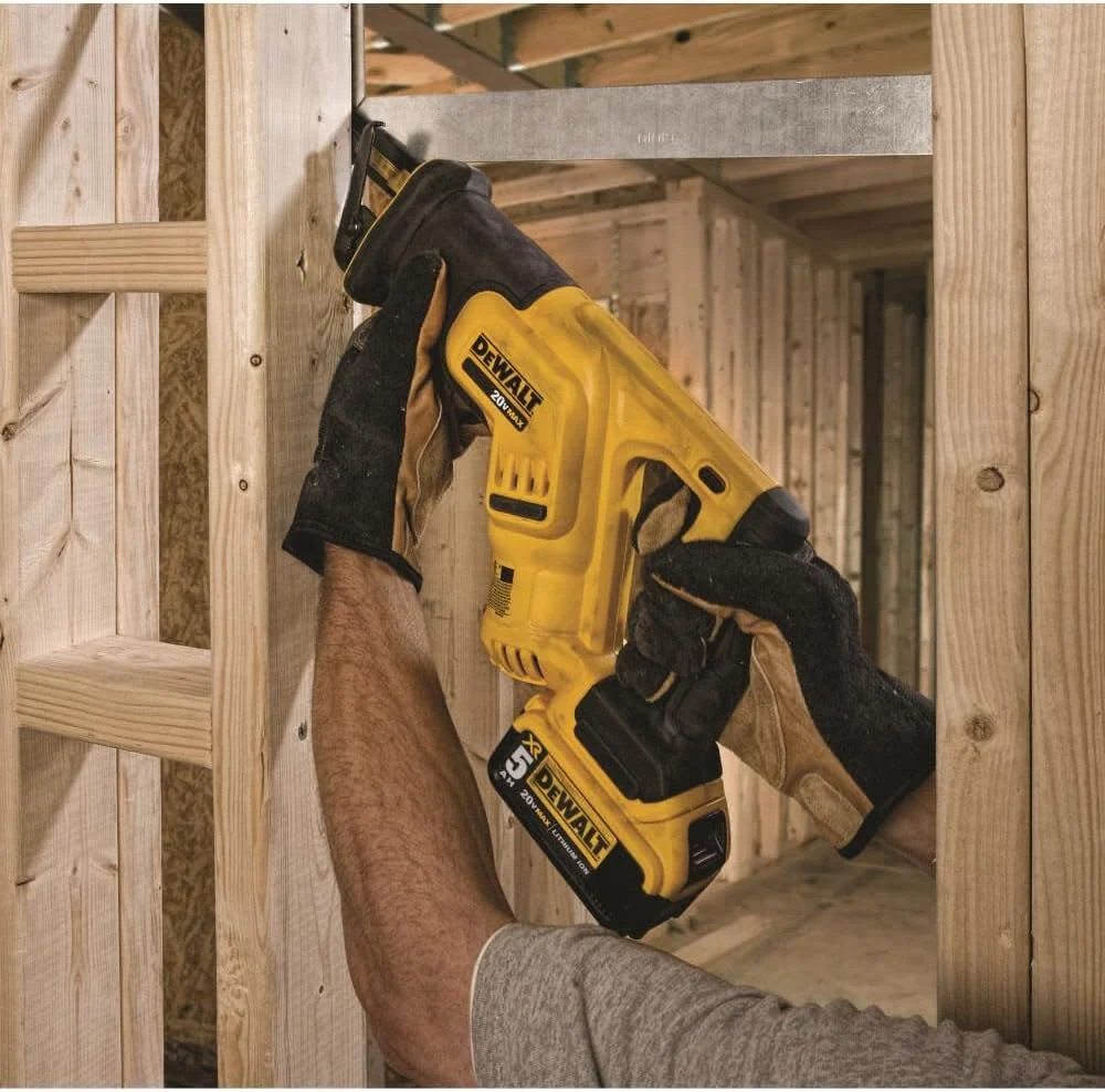 DEWALT 20-Volt MAX Lithium-Ion Cordless Compact Reciprocating Saw Kit with 2Ah Battery, Charger and Bag - Image 6