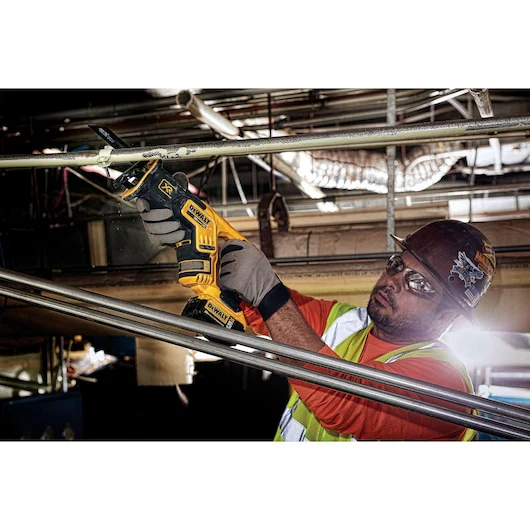 DEWALT 20-Volt MAX XR Cordless Brushless Compact Reciprocating Saw Kit with Two 5.0Ah Batteries, Charger and Bag - Image 2