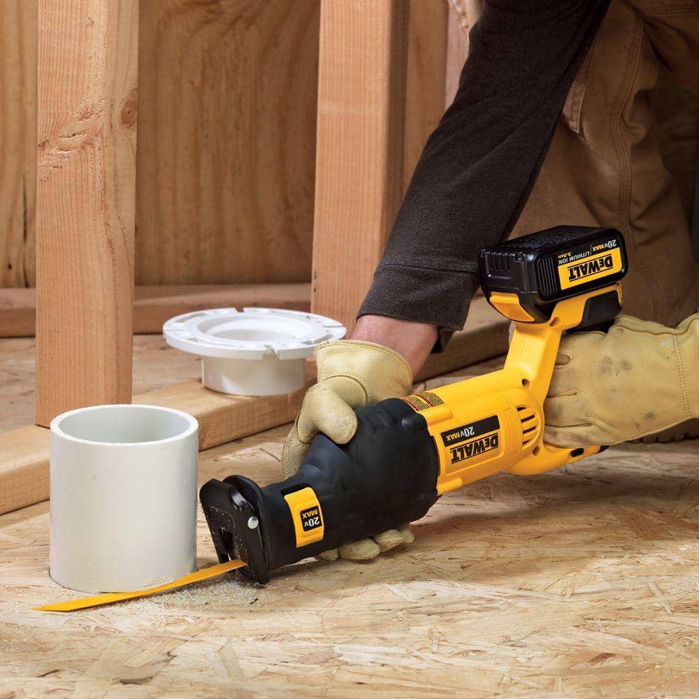 DEWALT 20V MAX Cordless Reciprocating Saw Kit with Batteries and Charger - Image 3