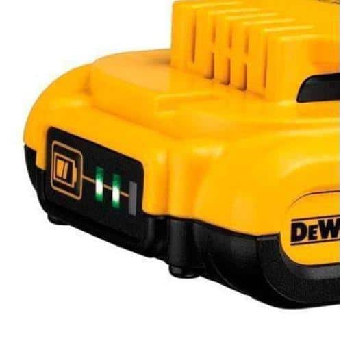 DEWALT 20V MAX Lithium-Ion Battery Pack Combo, 2.0Ah (2-Pack) + 4.0Ah XR (2-Pack) - Image 4