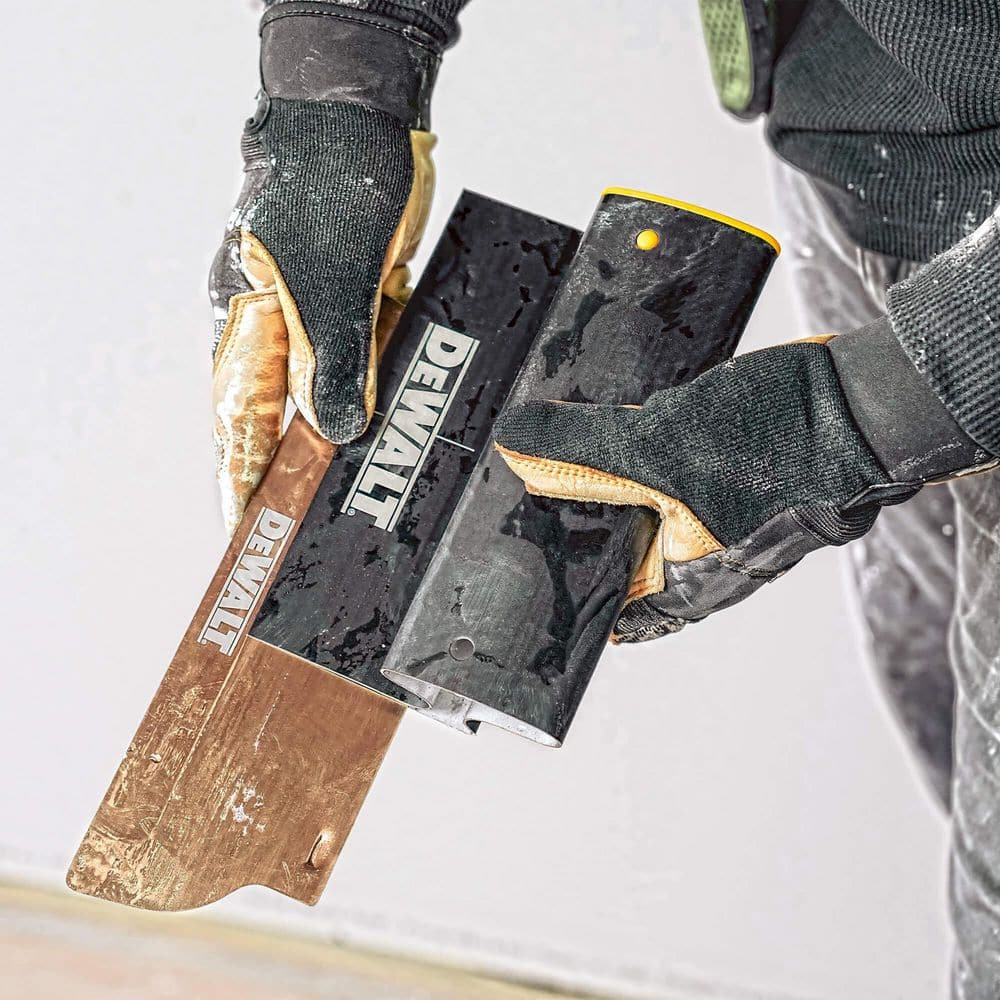 DEWALT 24 in. Skimming Blade with Aluminum Housing and 0.012 in (0.3mm) Replaceable Stainless Steel Insert - Image 8