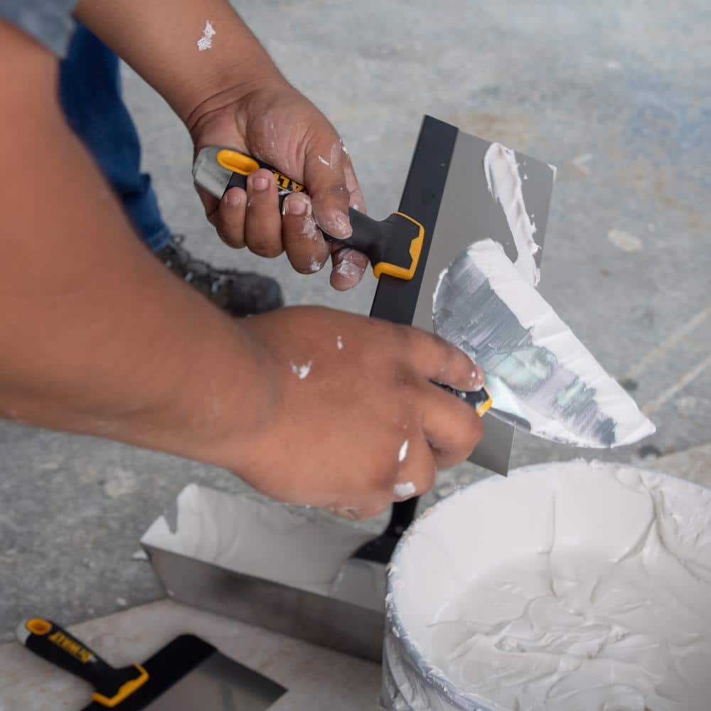DEWALT 6 in. Stainless Steel Putty Knife with Soft Grip Handle - Image 6