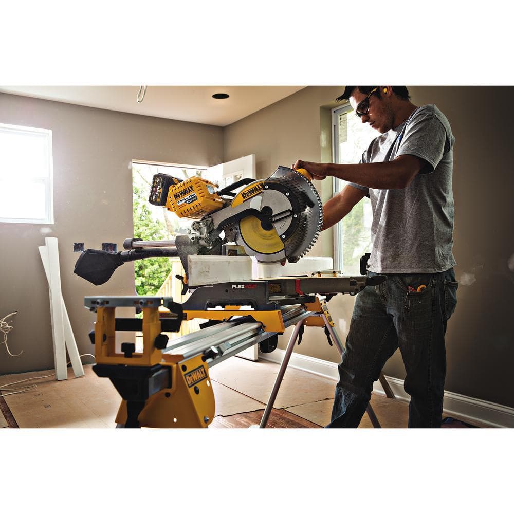 DEWALT FLEXVOLT 12 in. 60-Teeth Carbide-Tipped Miter Saw Blade (2-Pack) - Image 3
