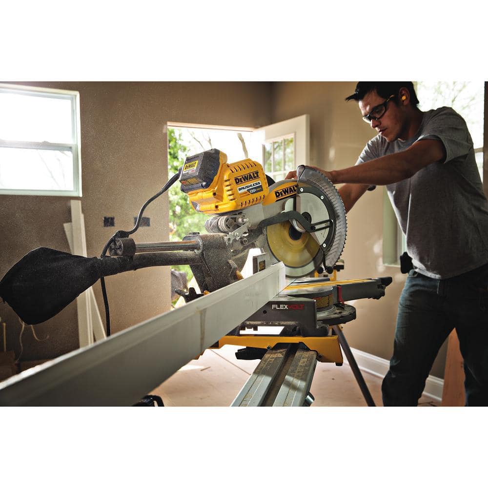 DEWALT FLEXVOLT 12 in. 60-Teeth Carbide-Tipped Miter Saw Blade (2-Pack) - Image 5